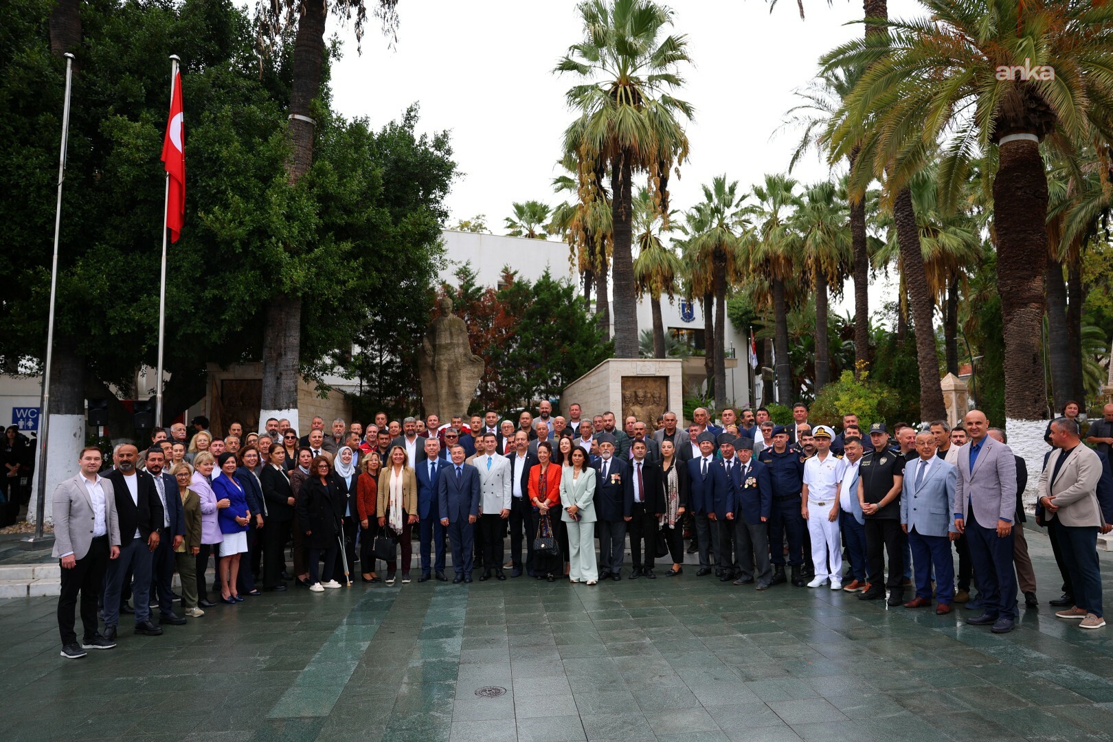 Bodrum Belediye Başkanı Mandalinci: "Muhtarlık kurumu, yerel demokrasinin bir yansımasıdır"