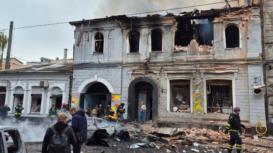 Ukrayna, Rusya’ya "Storm Shadow" füzeleriyle saldırdı... Rusya'nın Ukrayna'ya saldırılarında ise 6 kişi öldü