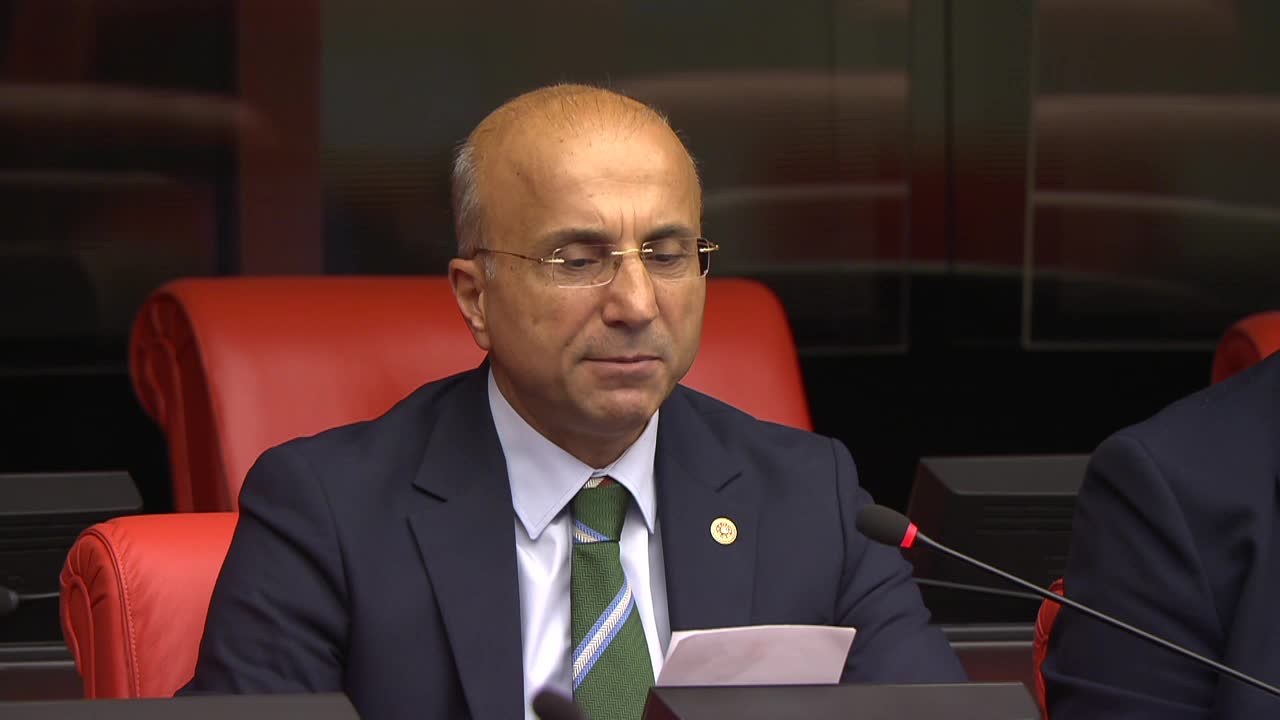 CHP’li Aşkın Genç: “Dört yılda paramız on bir kat değer kaybetti”