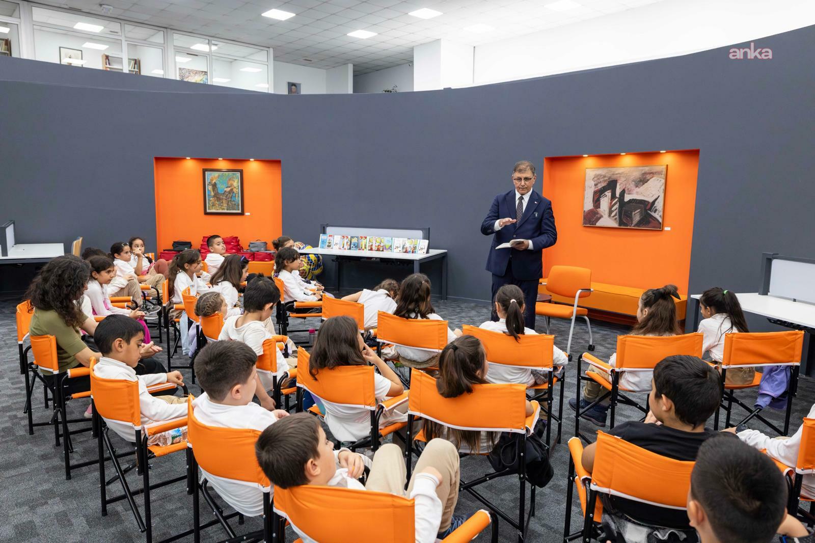 İzmirli çocuklar, Başkan Tugay’la okuma saatinde buluştu
