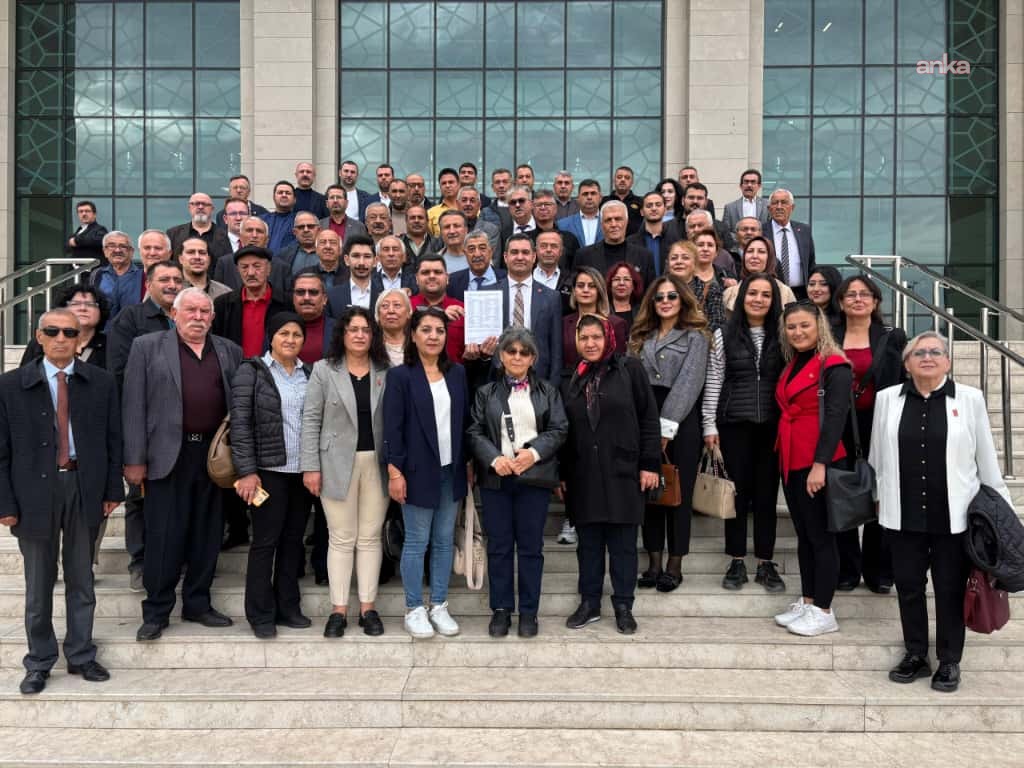 CHP Kırıkkale İl Başkanı Onur Yüksel Bozdağ mazbatasını aldı
