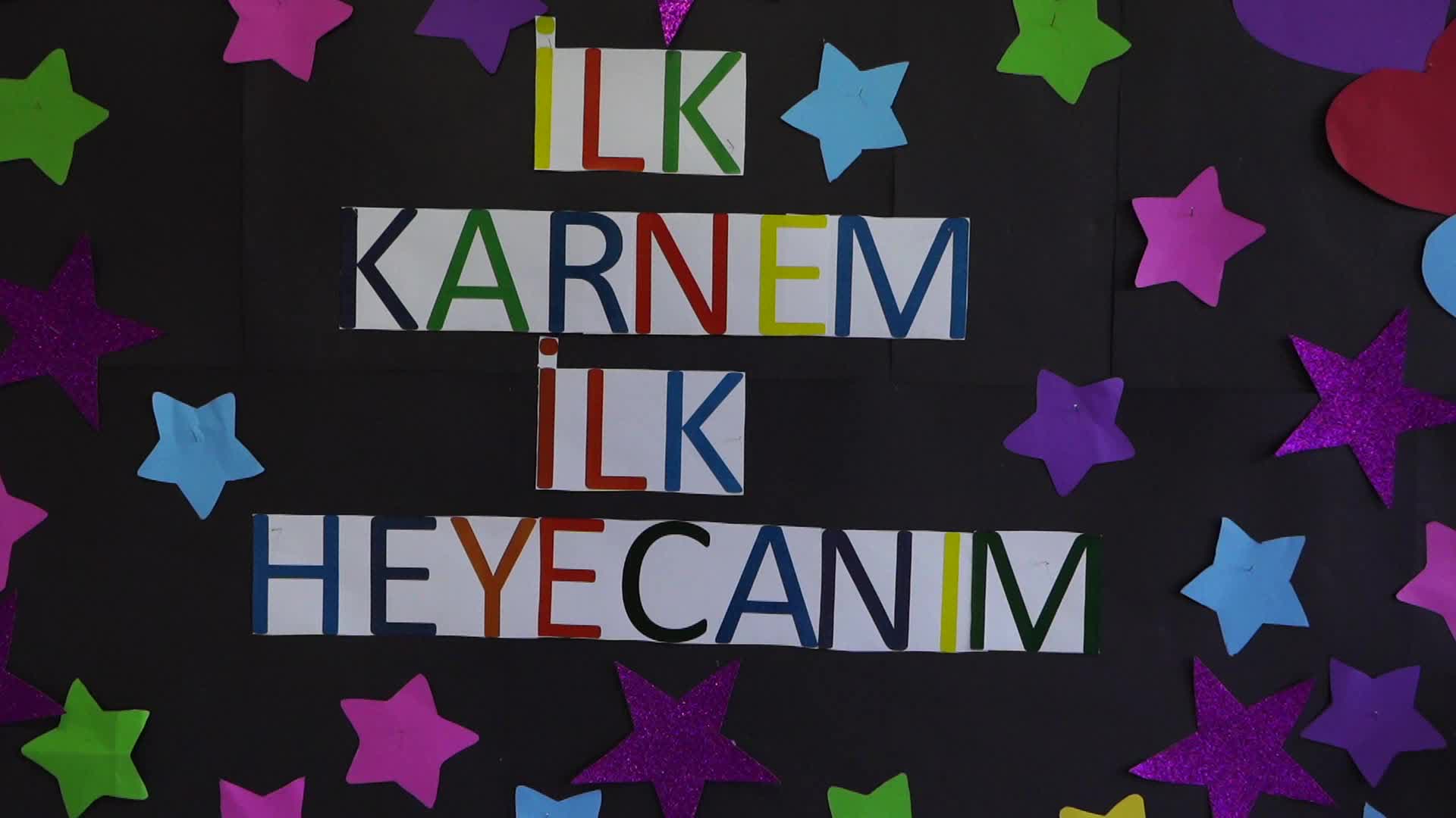 ATAÇOCUKLU MİNİKLER, İLK KARNELERİNİ BAŞKAN DEVECİ'DEN ALDI