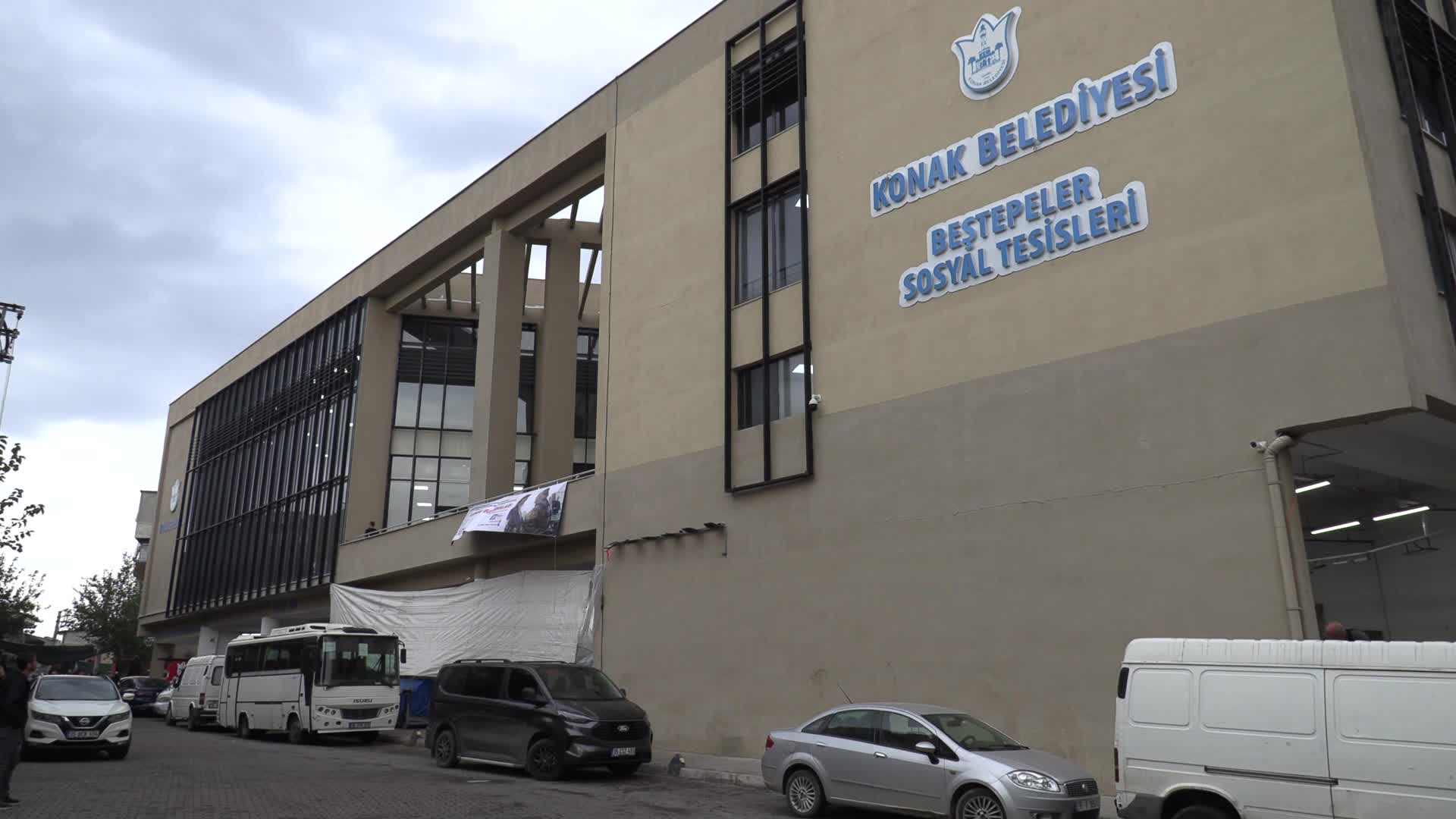 Konak’ta ‘Komşu Buluşmaları’ devam ediyor
