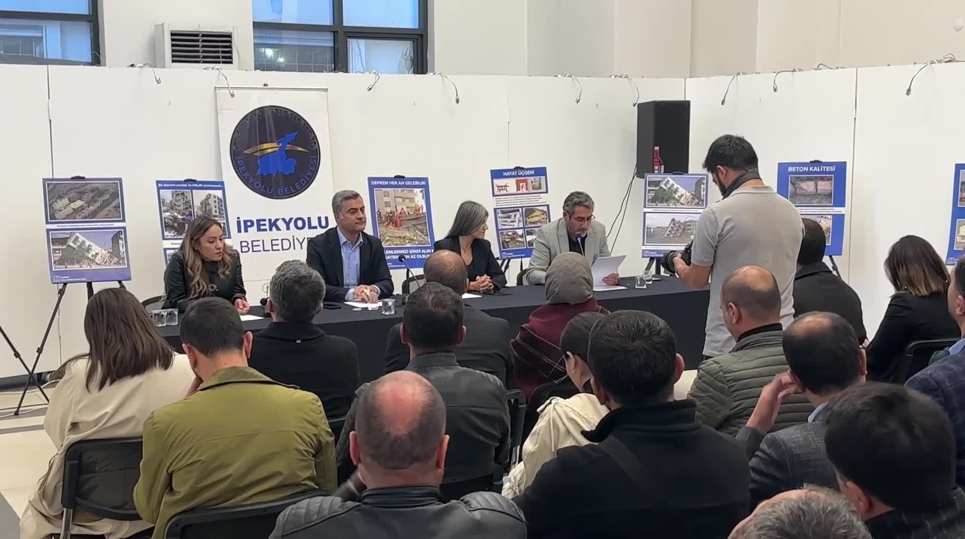 Rojin Kabaiş'in adı, Van Büyükşehir Belediyesi Aile Politikaları Daire Başkanlığı Yaşam Merkezi'ne verildi