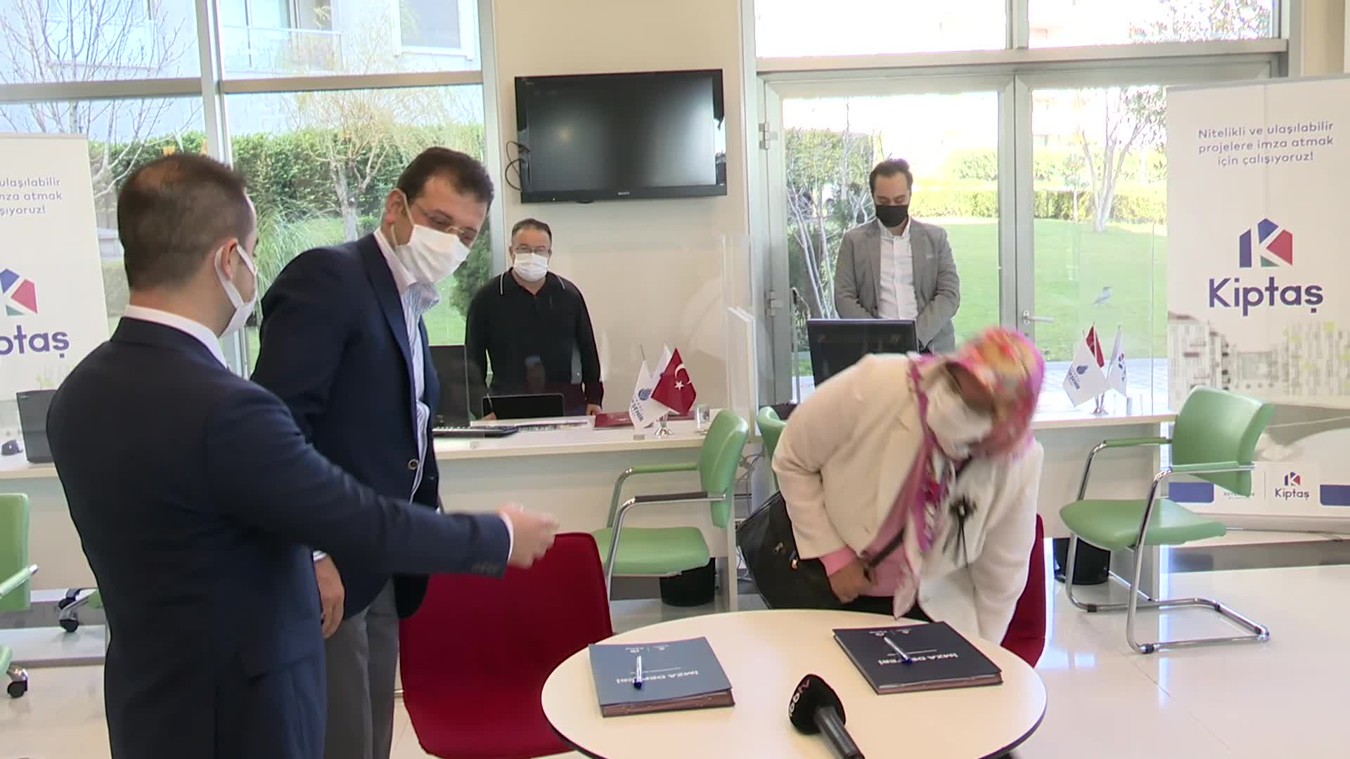 BAĞCILAR’DAKİ HASARLI SİTE, KİPTAŞ’LA YERİNDE DÖNÜŞECEK