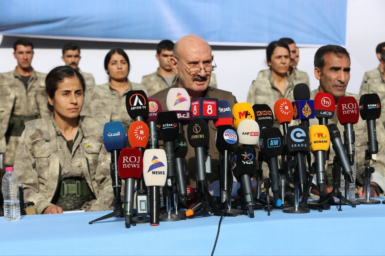 PKK Türkiye sınırları dışına çekildiğini duyurdu, entegrasyon yasaları için çağrı yaptı