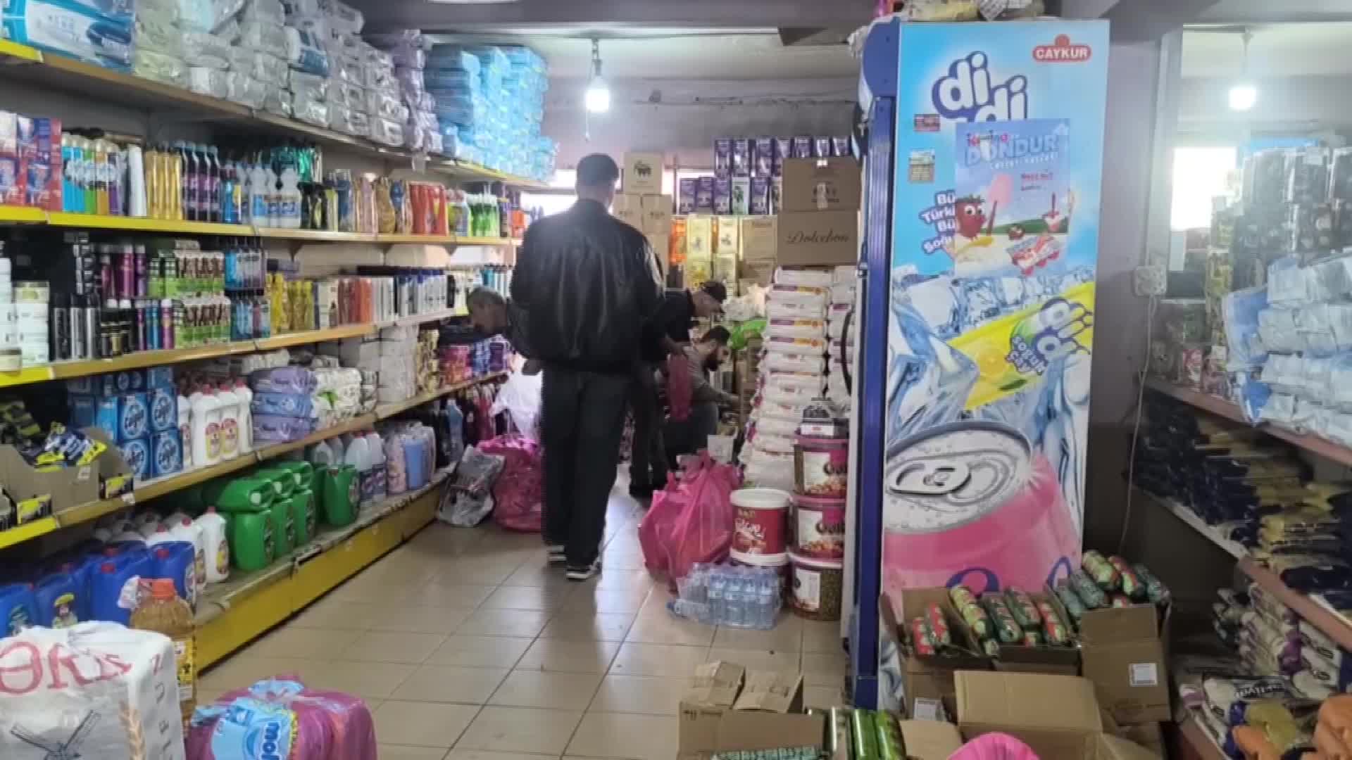 Iğdır’da esnafın tek umudu Nahçıvan'dan alışverişe gelen turistler oldu