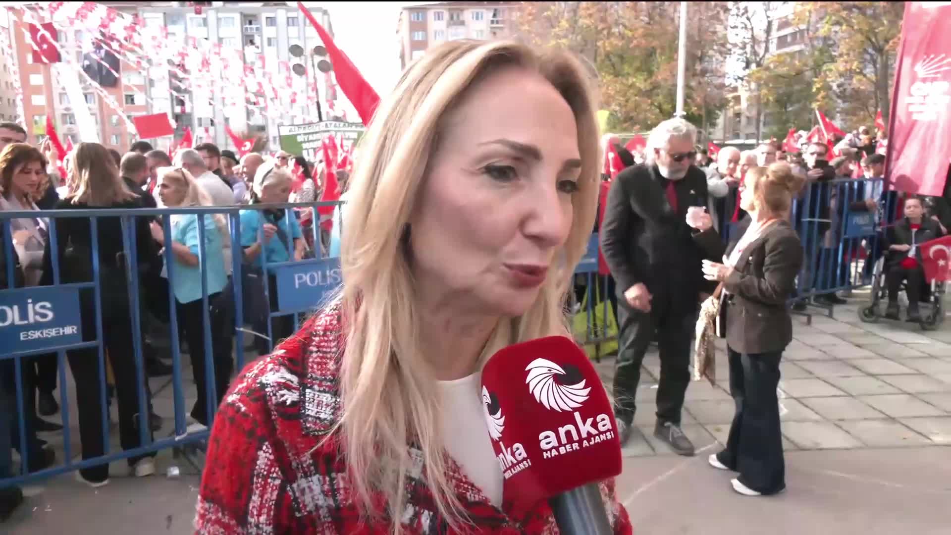 CHP'nin "Millet İradesine Sahip Çıkıyor" mitingi...  Aylin Nazlıaka: "İsminde adalet olan bir partinin iktidarında hukuk mumla aranır duruma geldi"