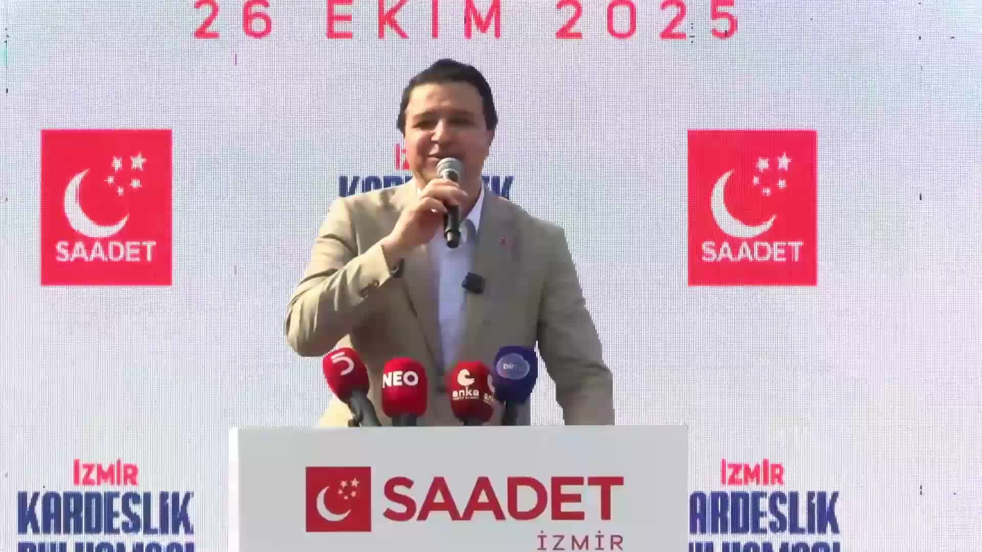 Saadet Partisi Genel Başkanı Arıkan İzmir’deki “Kardeşlik Buluşması”nda konuştu: "Siz bir kişinin umut hakkına Türkiye’deki bütün problemleri indirgerseniz, en büyük ihaneti yapmış olursunuz"
