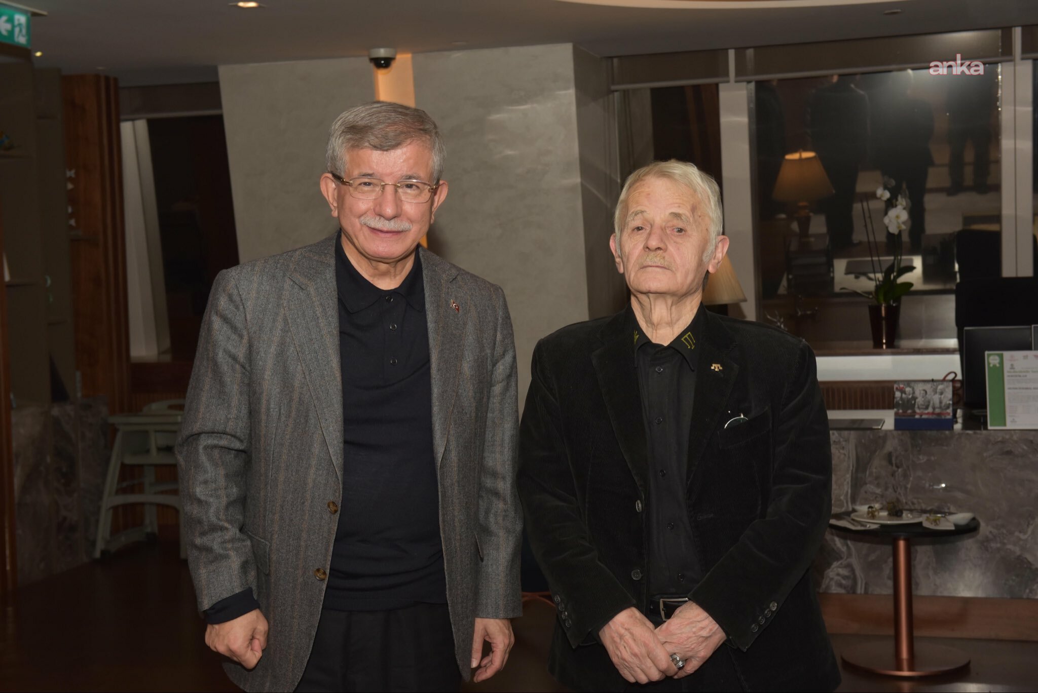 Ahmet Davutoğlu'ndan Kırım Tatarları'nın milli lideri Kırımoğlu'na taziye ziyareti