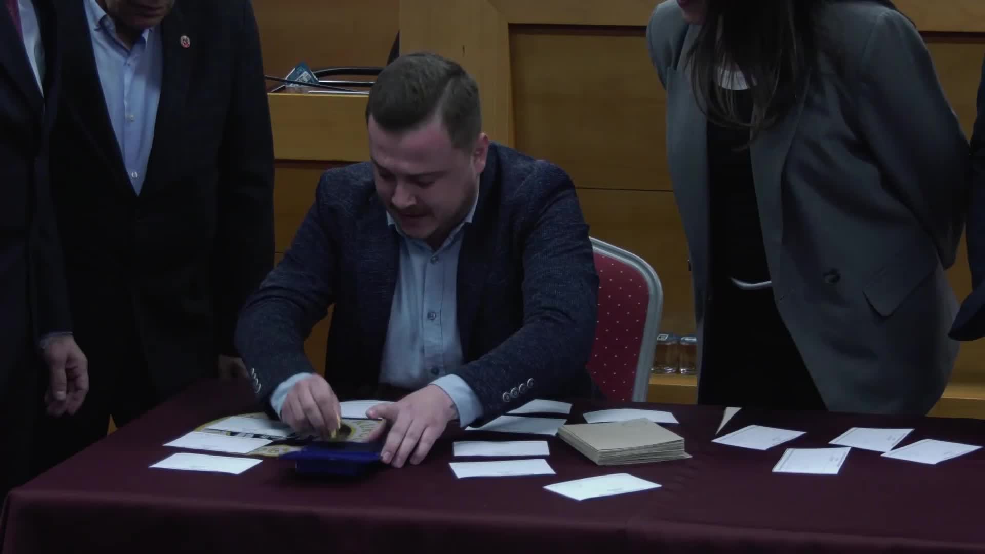 Bayrampaşa'da ikinci kez yapılan Belediye Başkanvekili seçimini AK Parti’li İbrahim Akın kazandı