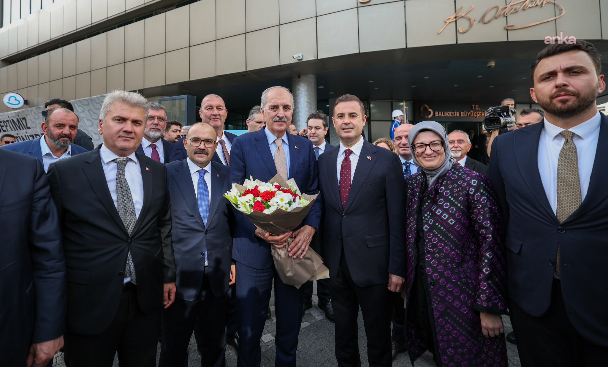 TBMM Başkanı Kurtulmuş, Balıkesir Büyükşehir Belediye Başkanı Ahmet Akın'ı ziyaret etti