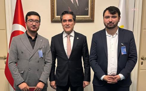 İYİ Parti'li Kavuncu, Doğu Türkistan İnsan Hakları İzleme Derneği yöneticilerini ağırladı