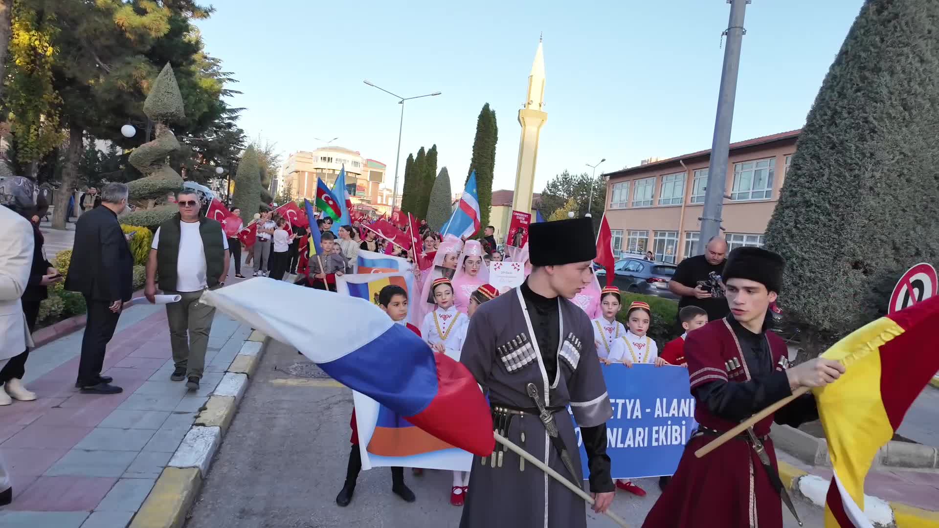 Yozgat’ta Cumhuriyet Bayramı etkinlikleri, halk dansları şenliği ile başladı