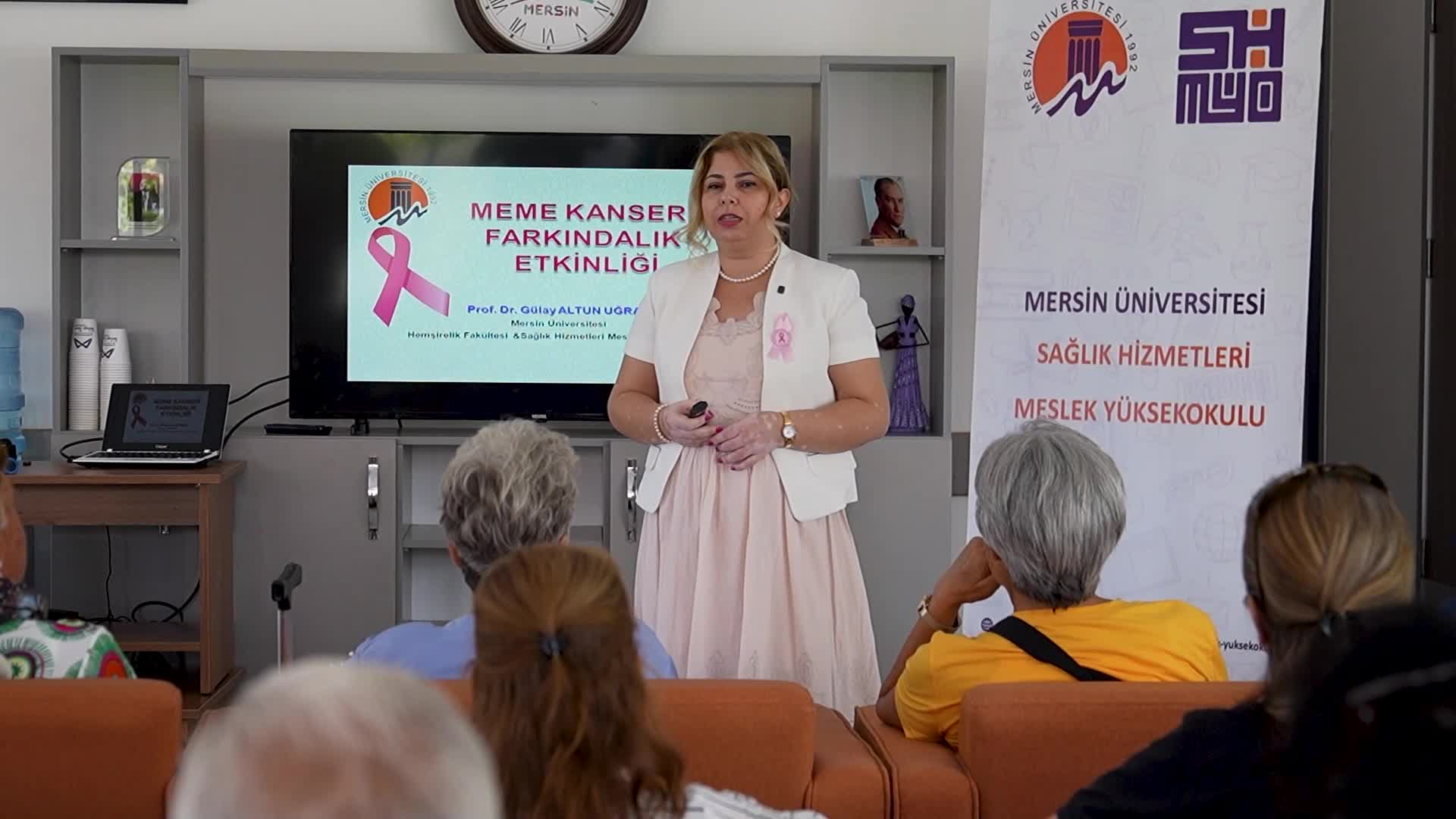 Mersin Büyükşehir Belediyesi'nden Emekli Evi üyeleri için meme kanseri farkındalık eğitimi