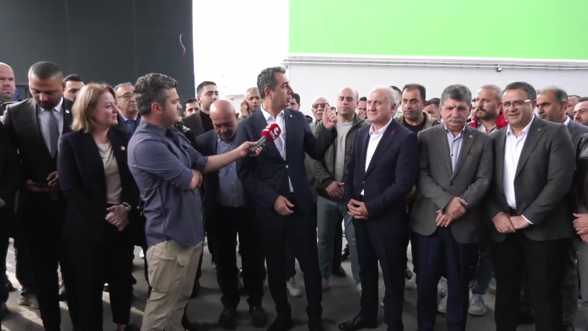 CHP'li Erhan Adem'den Gübretaş işçilerinin grevine destek: "Gübretaş yönetimi, huzur hakkı için yüzde 60 zam alıyorsa, işçinin de hakkı ödenmeli"