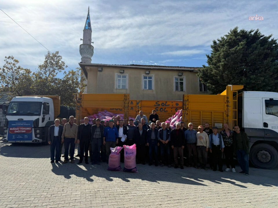 Silivri'de sertifikalı buğday tohumu dağıtımı devam ediyor
