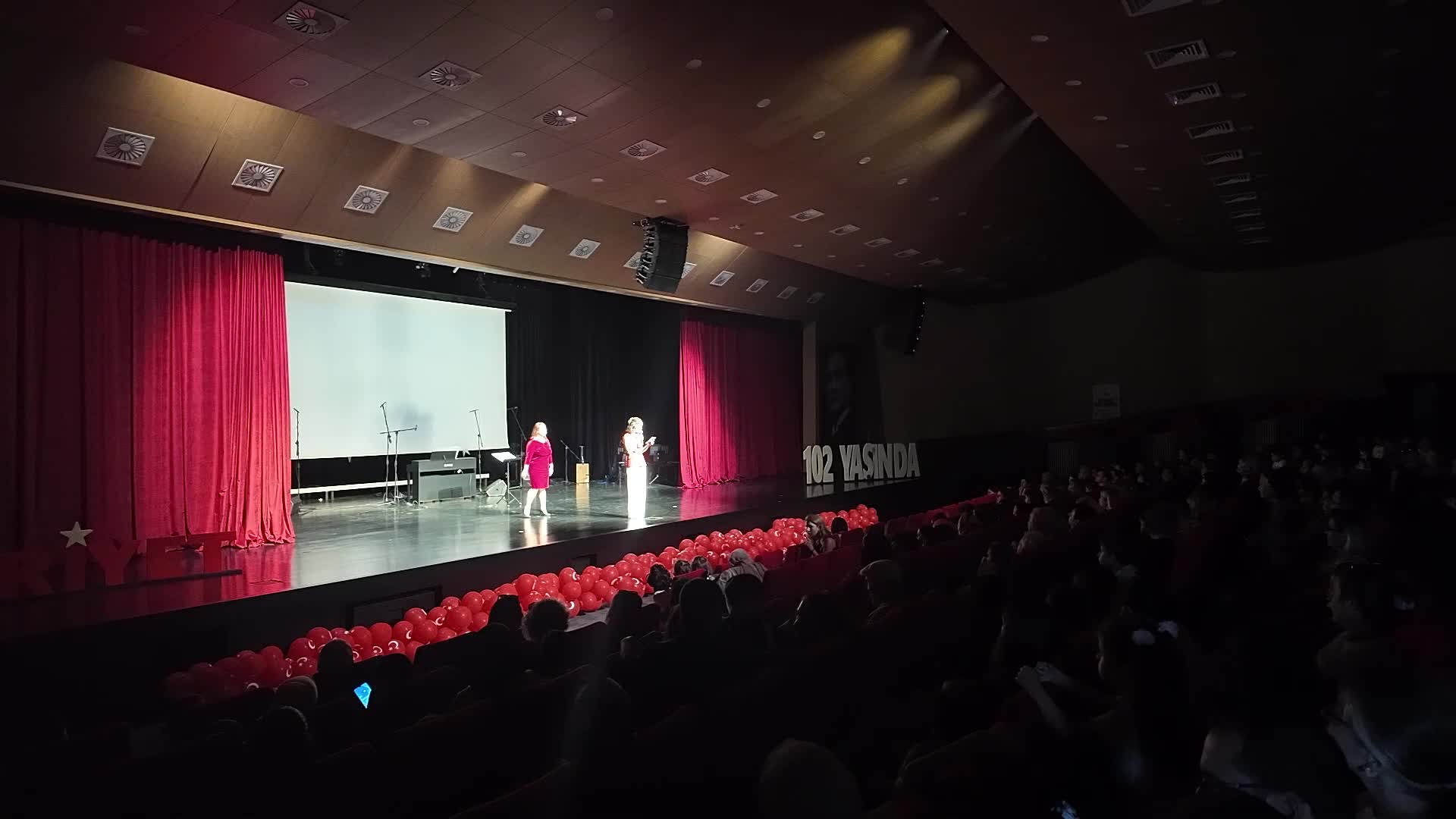 Mezitli ve Toroslar Çocuk Kampüsleri’nde coşkulu Cumhuriyet Bayramı kutlaması