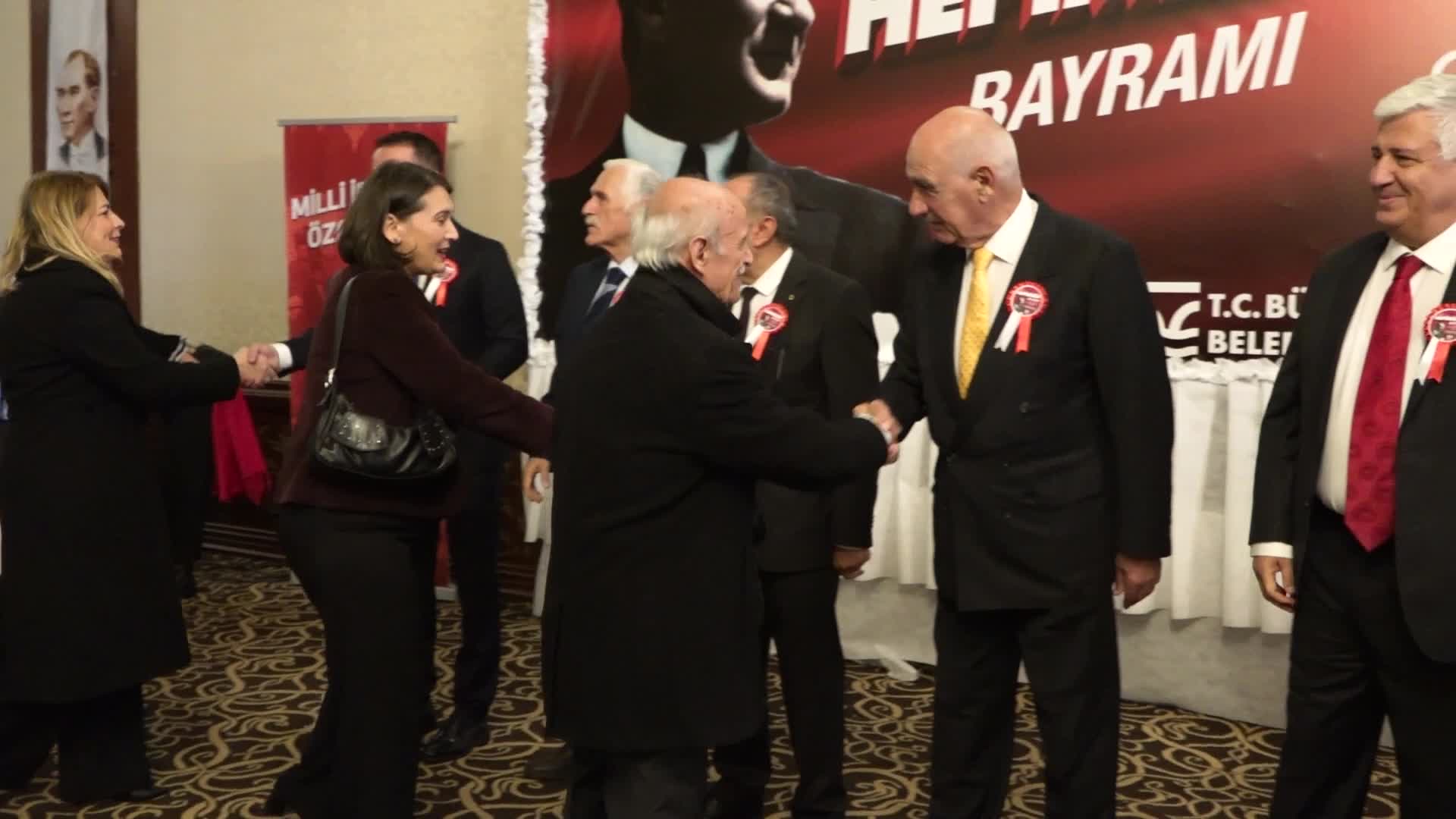 Hasan Akgün'den "Cumhuriyet Balosu"na mektup: “Bugün Silivri’nin beton duvarlarının ardında bile bir Türk bayrağı dalgalanıyorsa, işte bu Cumhuriyet’in zaferidir”