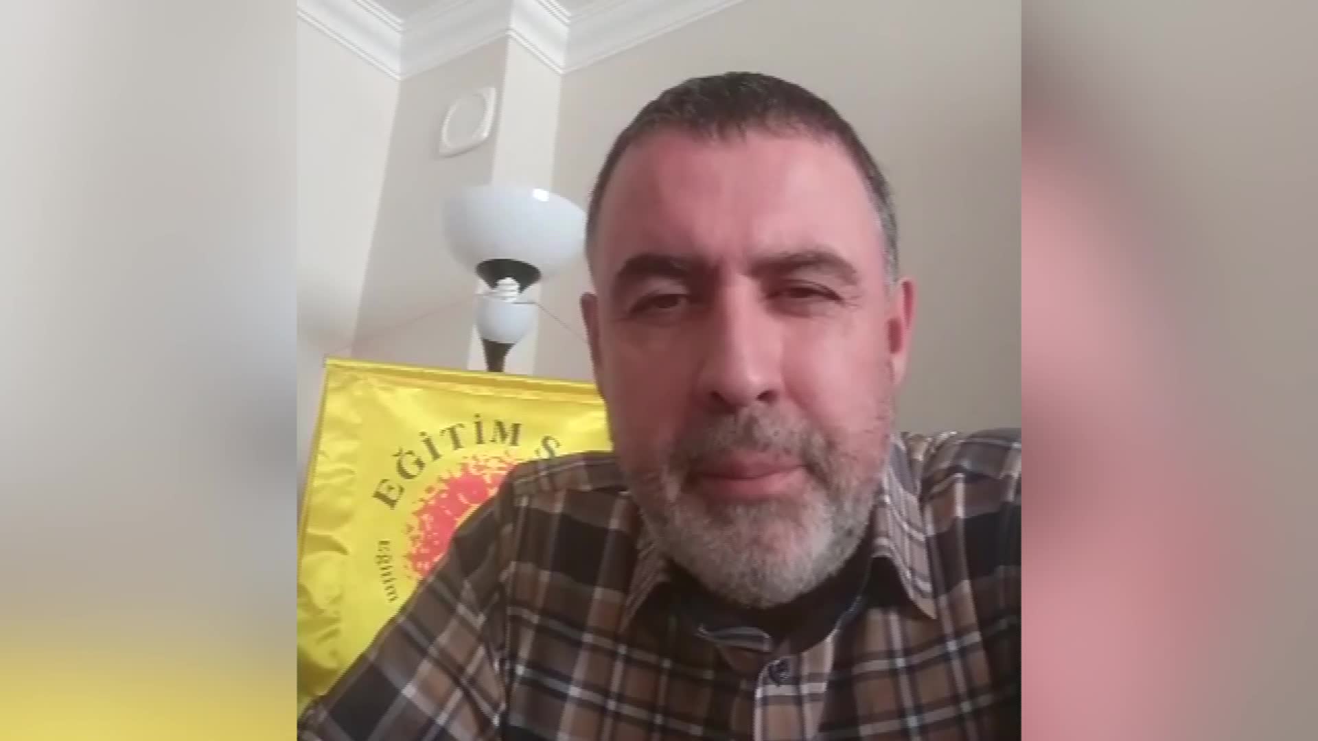 EĞİTİM-SEN, KAPI KAPI DOLAŞIP KARNE DAĞITAN AKP İL BAŞKANI VE ÖĞRENCİLERİN BİLGİLERİNİ PAYLAŞAN OKUL MÜDÜRÜ HAKKINDA SUÇ DUYURUSUNDA BULUNACAK