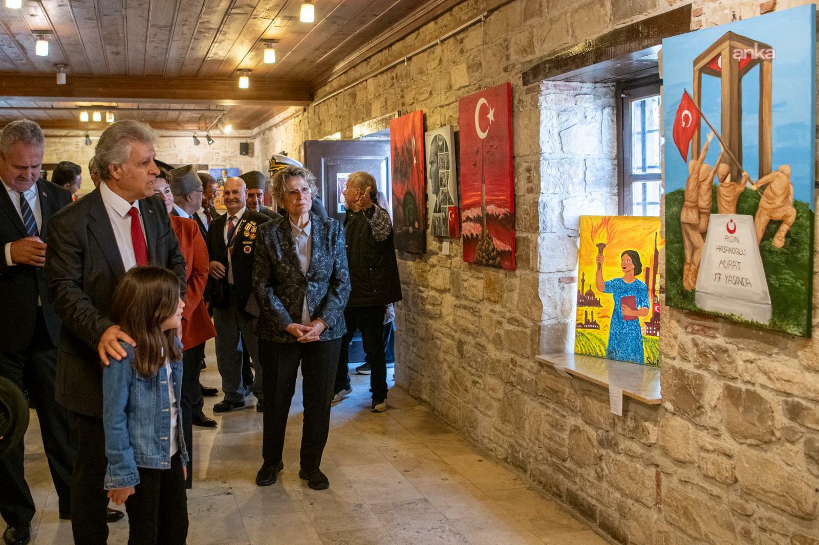 Kuşadalı öğrencilerden Cumhuriyet Bayramı'na özel sergi