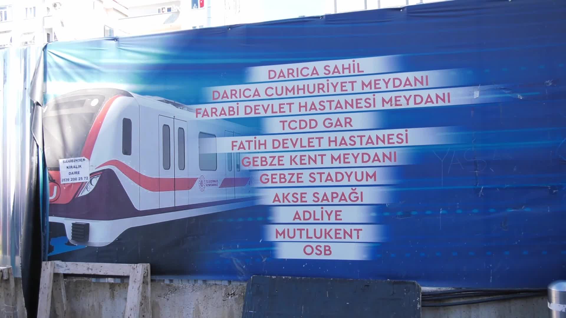 Kocaeli'de çöken binanın enkazında arama kurtarma çalışmaları sürüyor... Gebzeli yurttaş: "Sonumuz bu şekilde mi olacak? Bina çöktüğü zaman mı yetkililer gelip inceleme yapacak"