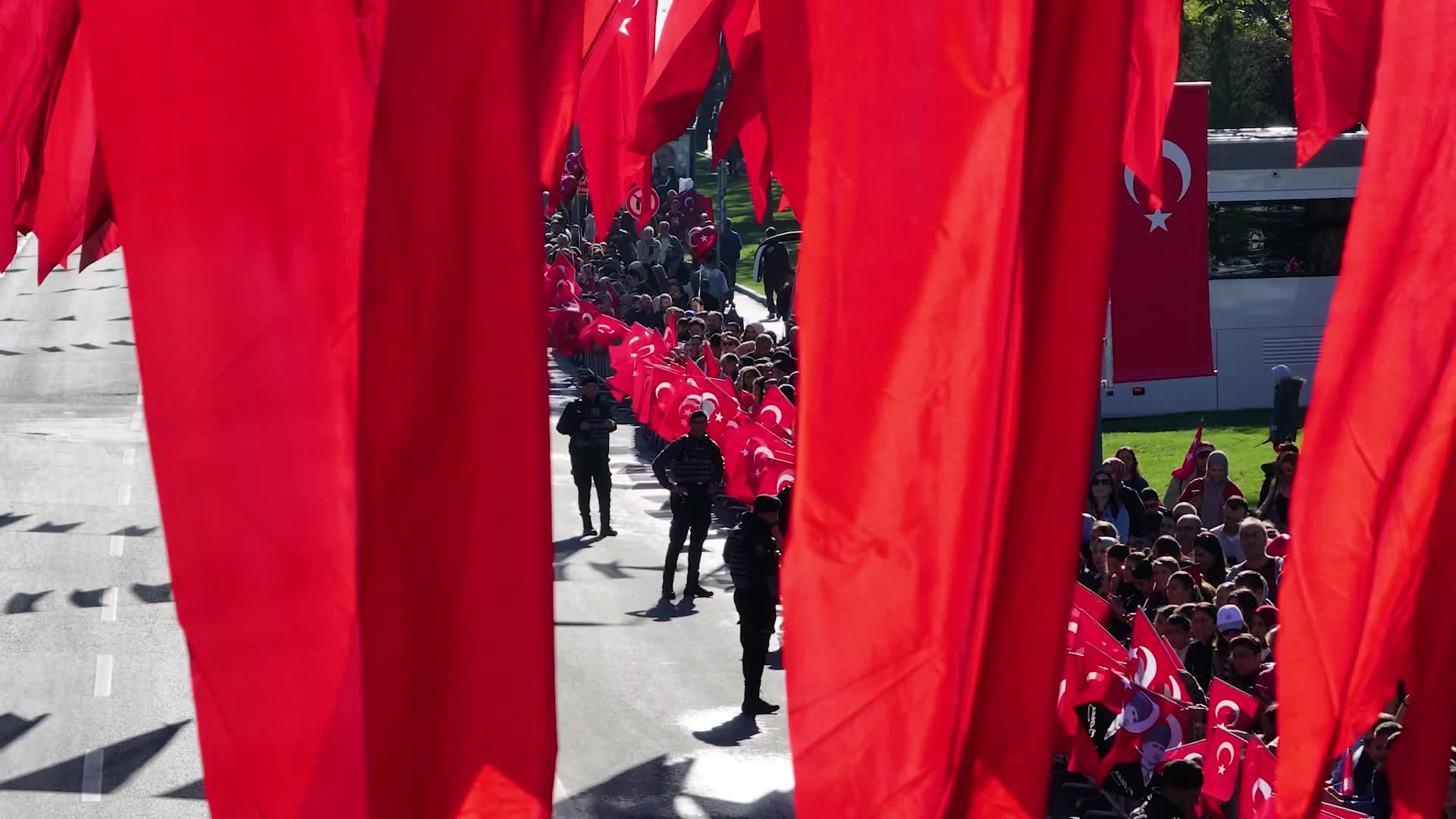 Cumhuriyet Bayramı’nın 102’inci yılı Vatan Caddesi'nde coşku ile kutlandı