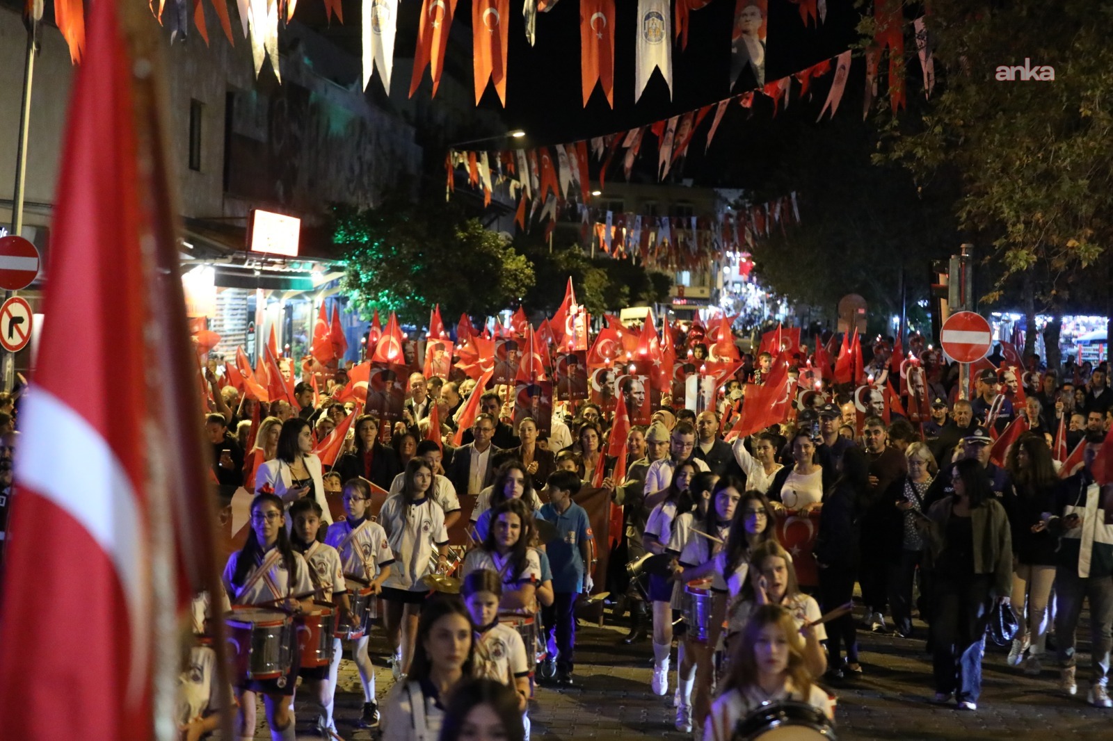 Selçuk'ta Cumhuriyet coşkusu meydanlara taştı
