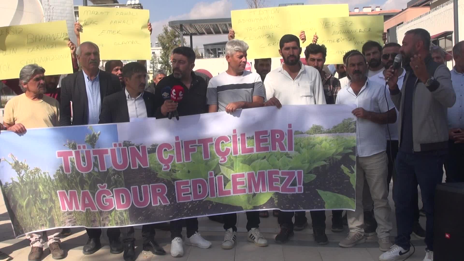 Adıyaman'da firmalar tütün alımını durdurdu, üreticiden tepki geldi: Tütün alımını durdurmak, çiftçiyi açlığa mahkum etmektir