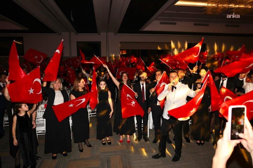 Çeşme'de Cumhuriyet’in 102. yılı etkinliklerle kutlandı