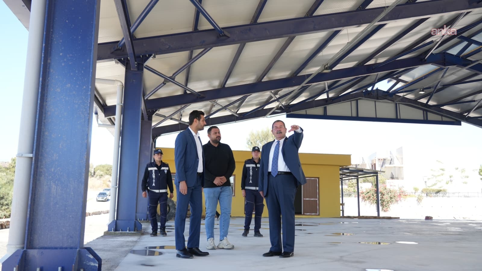 Milas Belediyesi'nin yapımını tamamladığı "Çok Amaçlı Sosyal Alan" açılışa hazırlanıyor