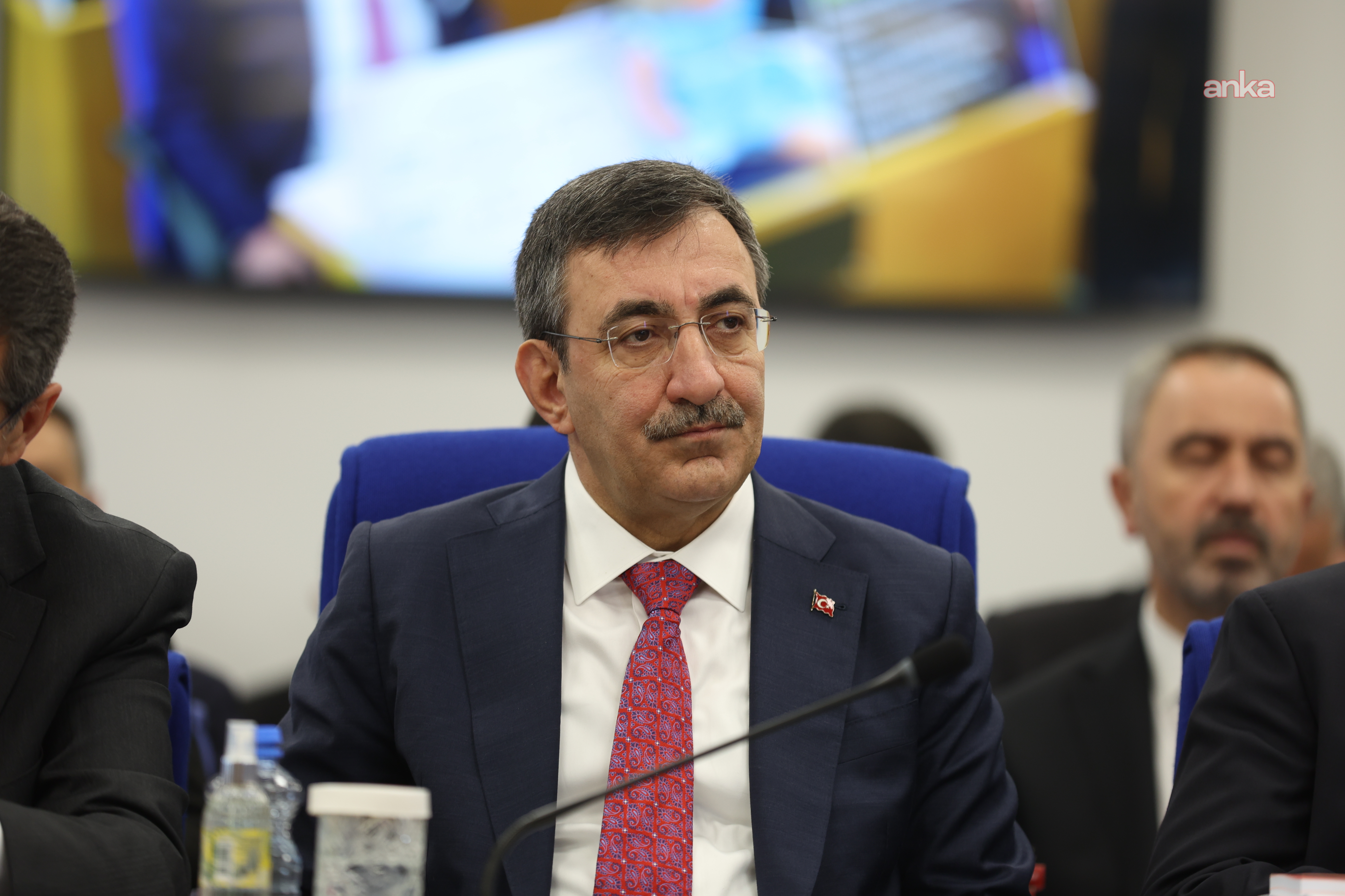 TBMM Plan ve Bütçe Komisyonu... Cevdet Yılmaz'dan 'bütçede sapma' açıklaması: Yapılan etki değerlendirmeyle çıkan sonuç tam örtüşmedi