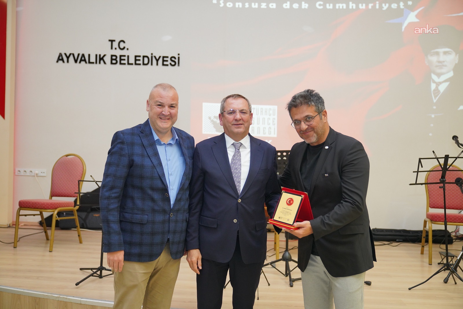 Ayvalık Belediye Başkanı Ergin: "Sizler, Cumhuriyet’in bekçiliğini yapan birer gönüllüsünüz"