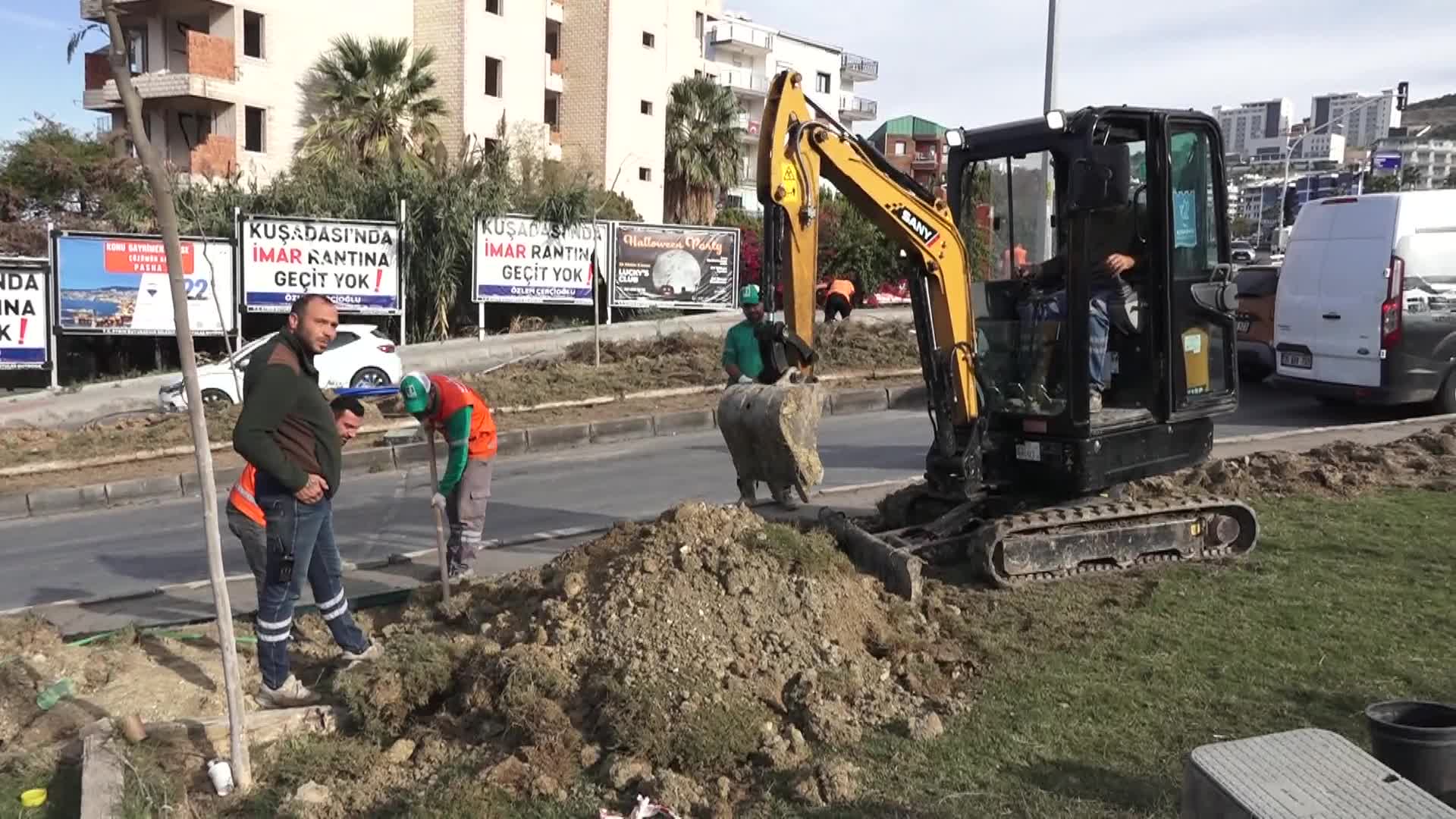 Kuşadası Belediyesi'nden peyzaj düzenlemelerinde su tasarrufu planlaması