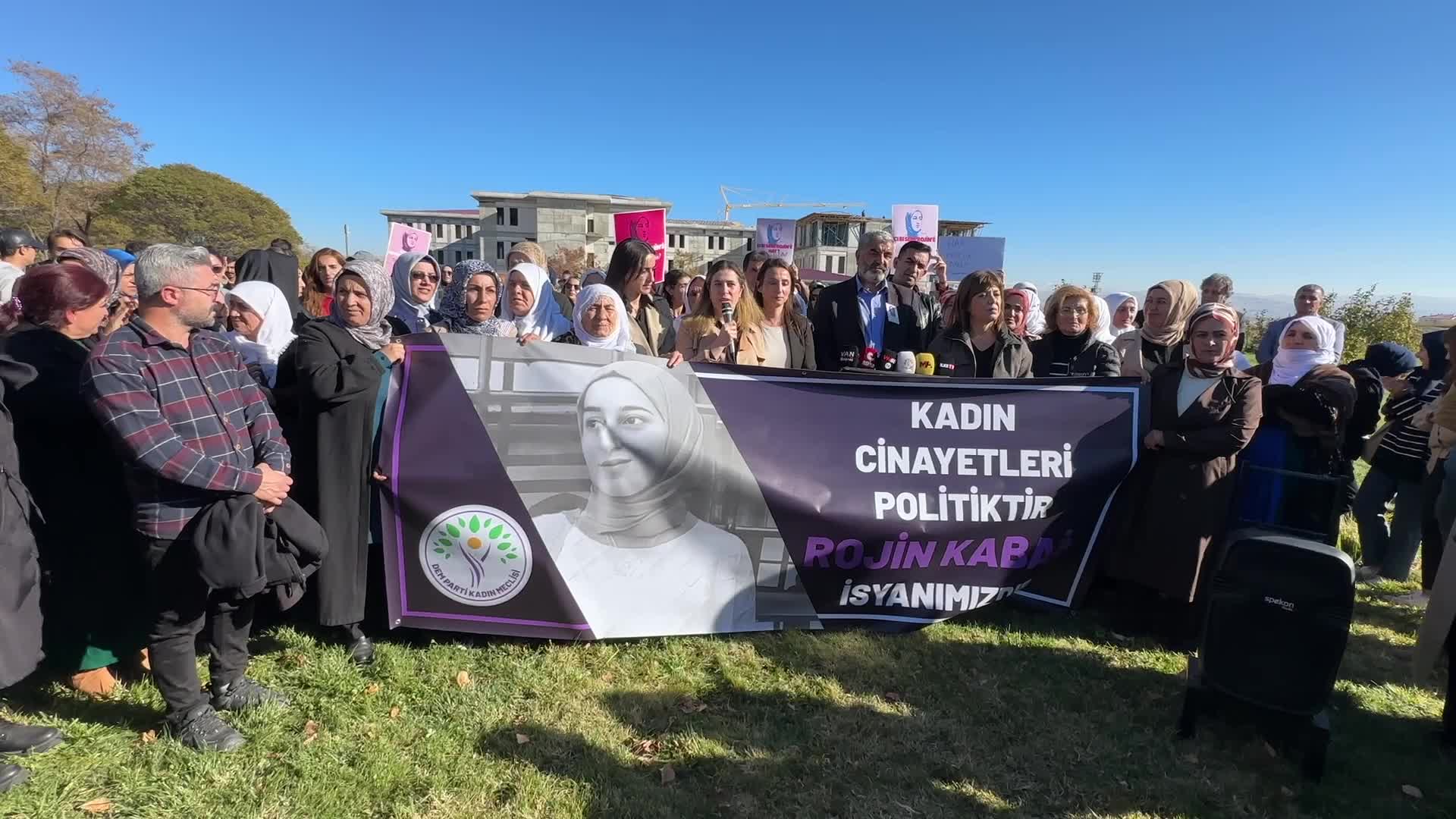 Van’da Rojin Kabaiş için adalet çağrısı... Tülay Hatimoğulları: “Kamuoyunu intihar adı altında yanıltmaya kalkmalarına müsaade etmedik, etmeyeceğiz"