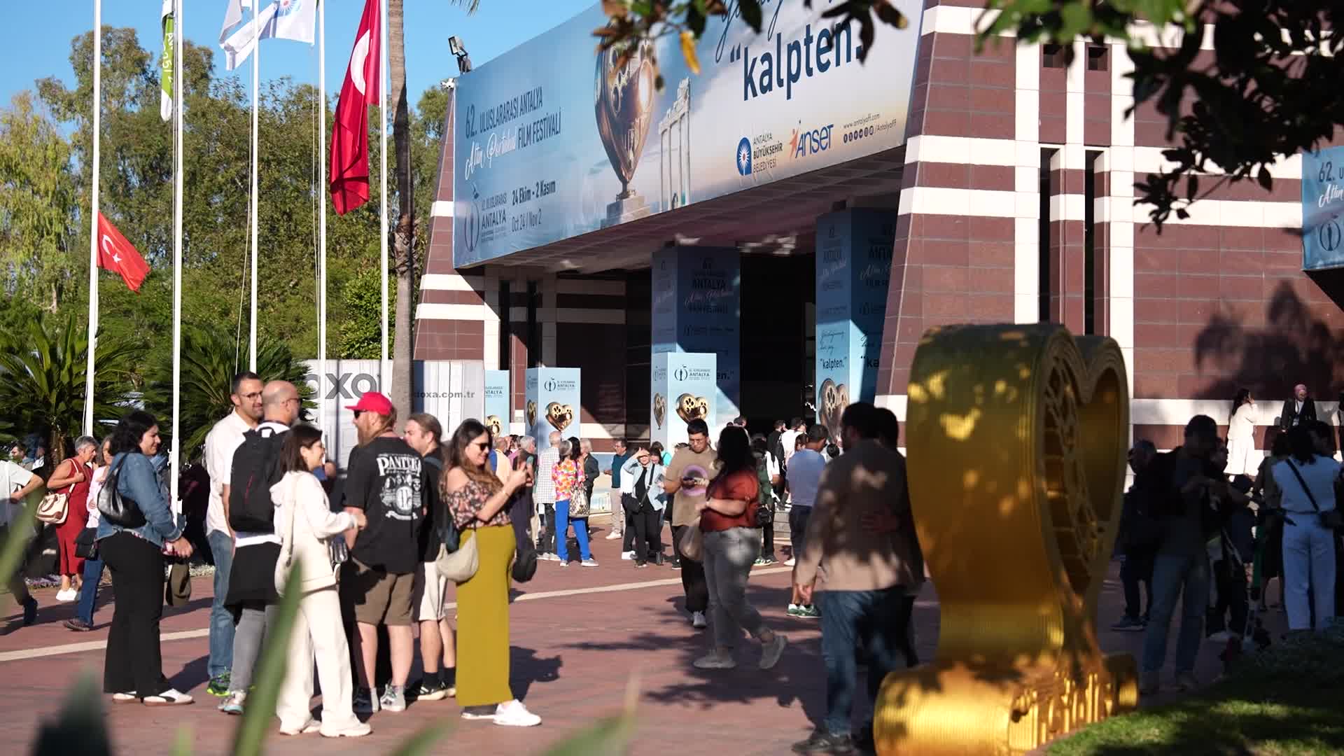 Antalya Altın Portakal Film Festivali'nde yönetmen Şerif Gören anıldı