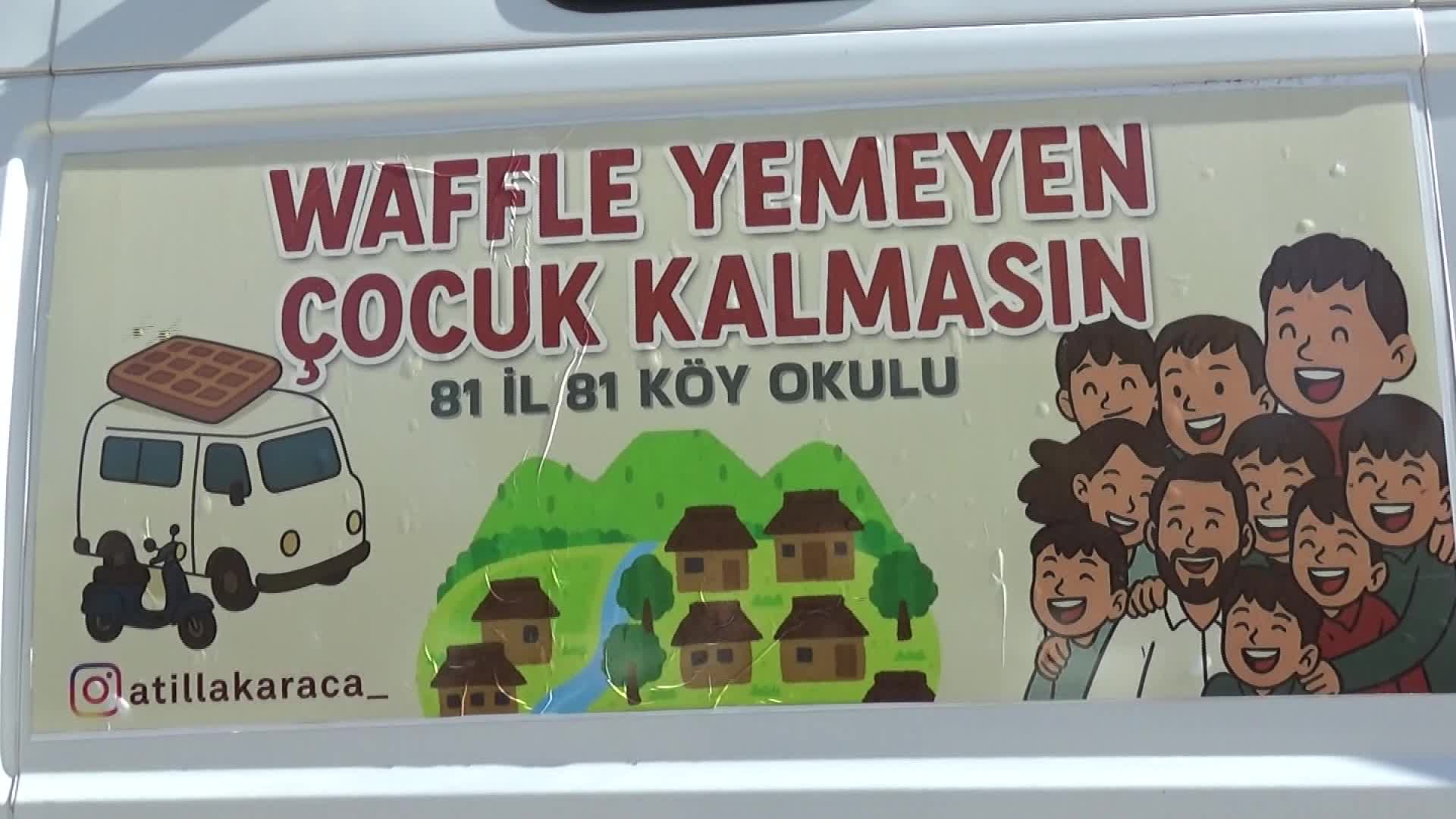 Atilla Karaca’nın, "Waffle yemeyen çocuk kalmasın" yolculuğu 21. durakta: Waffle karavanı Iğdır’da