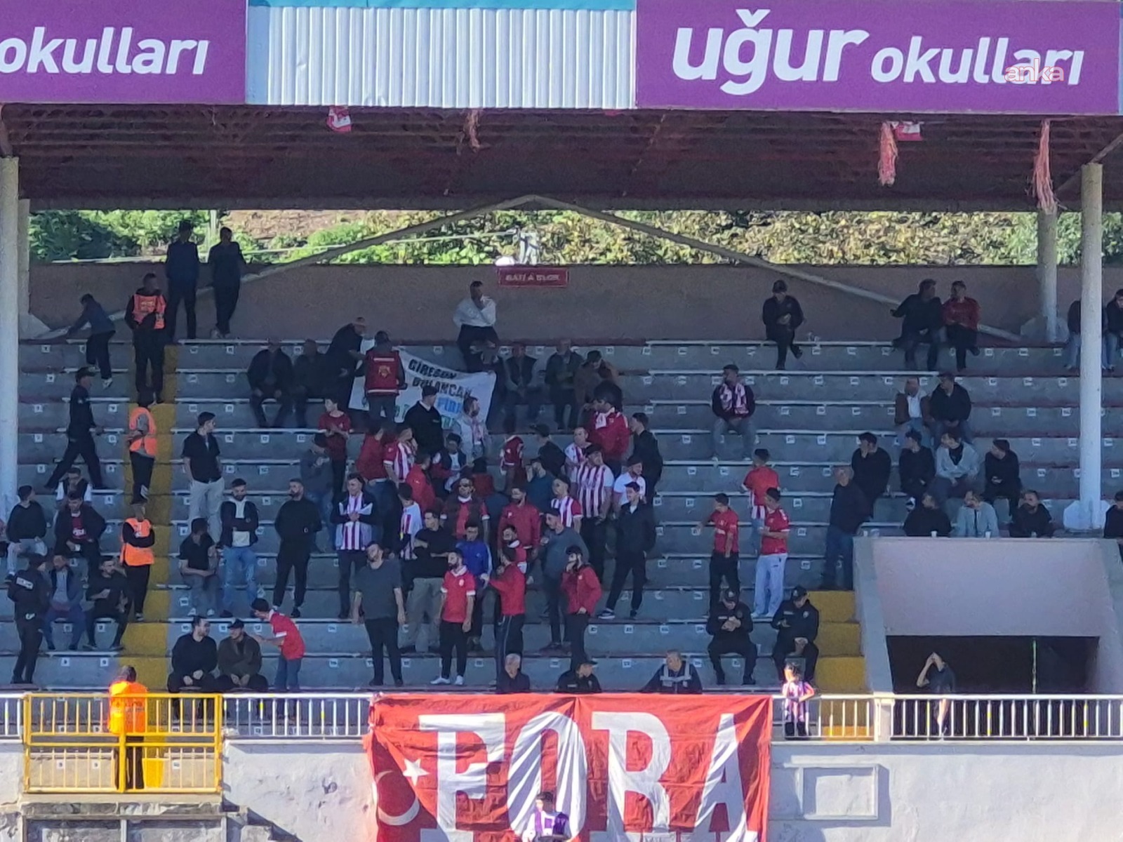 Giresun'da tribünlerde çevre protestosu: Iğdır hoş geldin, Alagöz defol