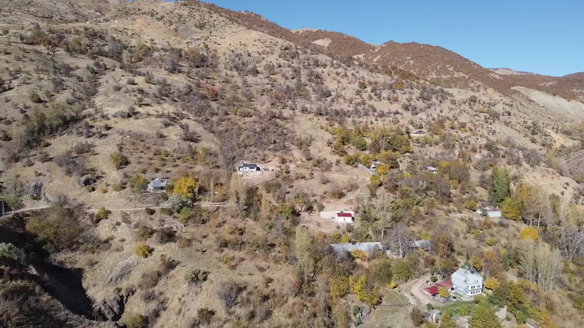 Tunceli’de tapulu evlerinin camiye çevrildiğini iddia eden aile hakkını mahkemede arıyor