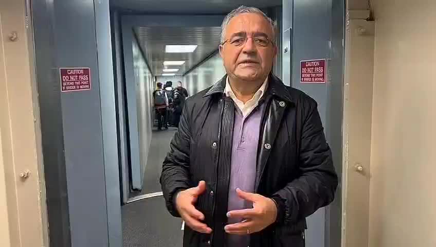 CHP'li Tanrıkulu Dublin'de gençlerle bir araya geldi: "Gençler umudunu yitirdi, iyi eğitimli insanlar Türkiye’den ayrılıyor"