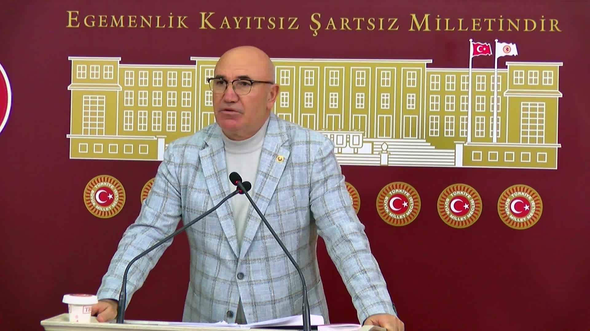 Mahmut Tanal: "Türkiye Cumhuriyeti Dışişleri Bakanlığı, Karadağ hükümetine resmi nota vermeli"