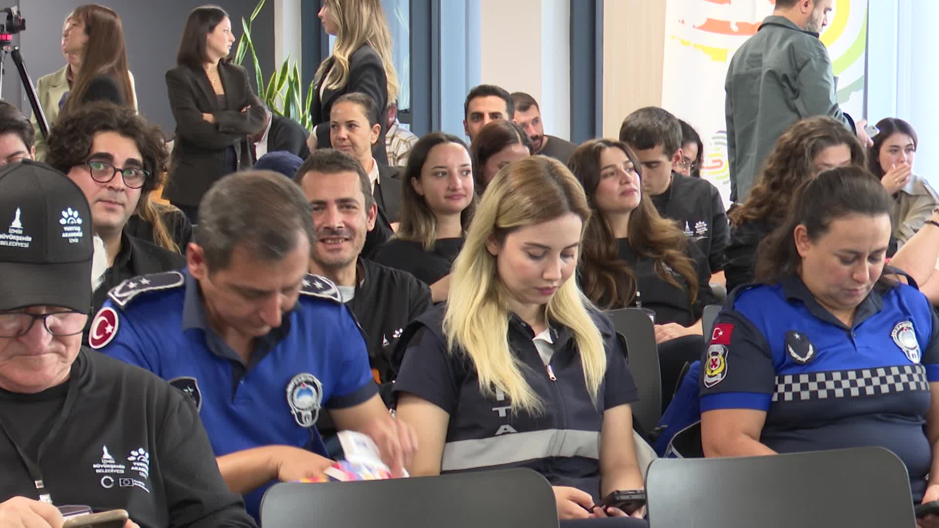 İzmir'de kent denetçileri sahaya çıkıyor