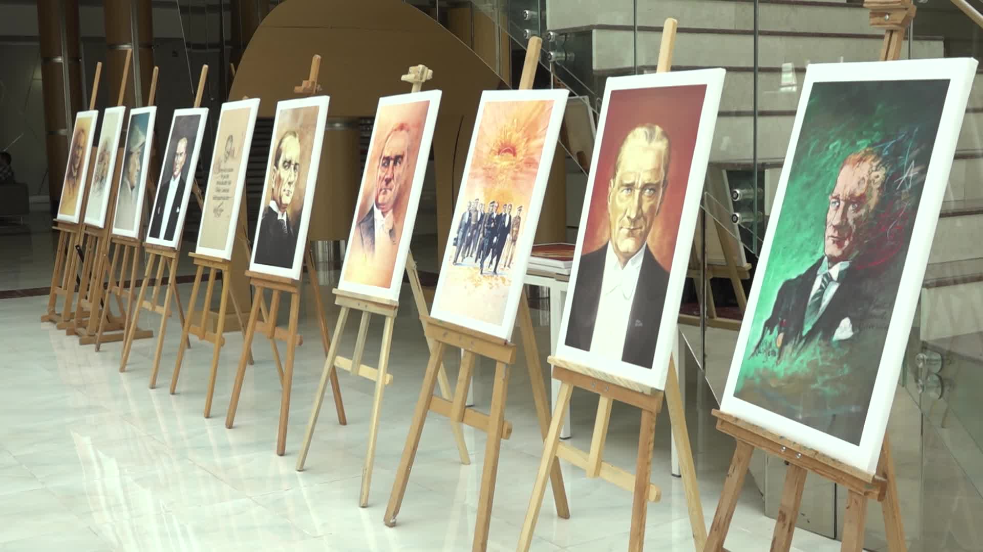 Yenişehir Belediyesi'nden “Etem Çalışkan ile Atatürk Yolculuğu” sergisi
