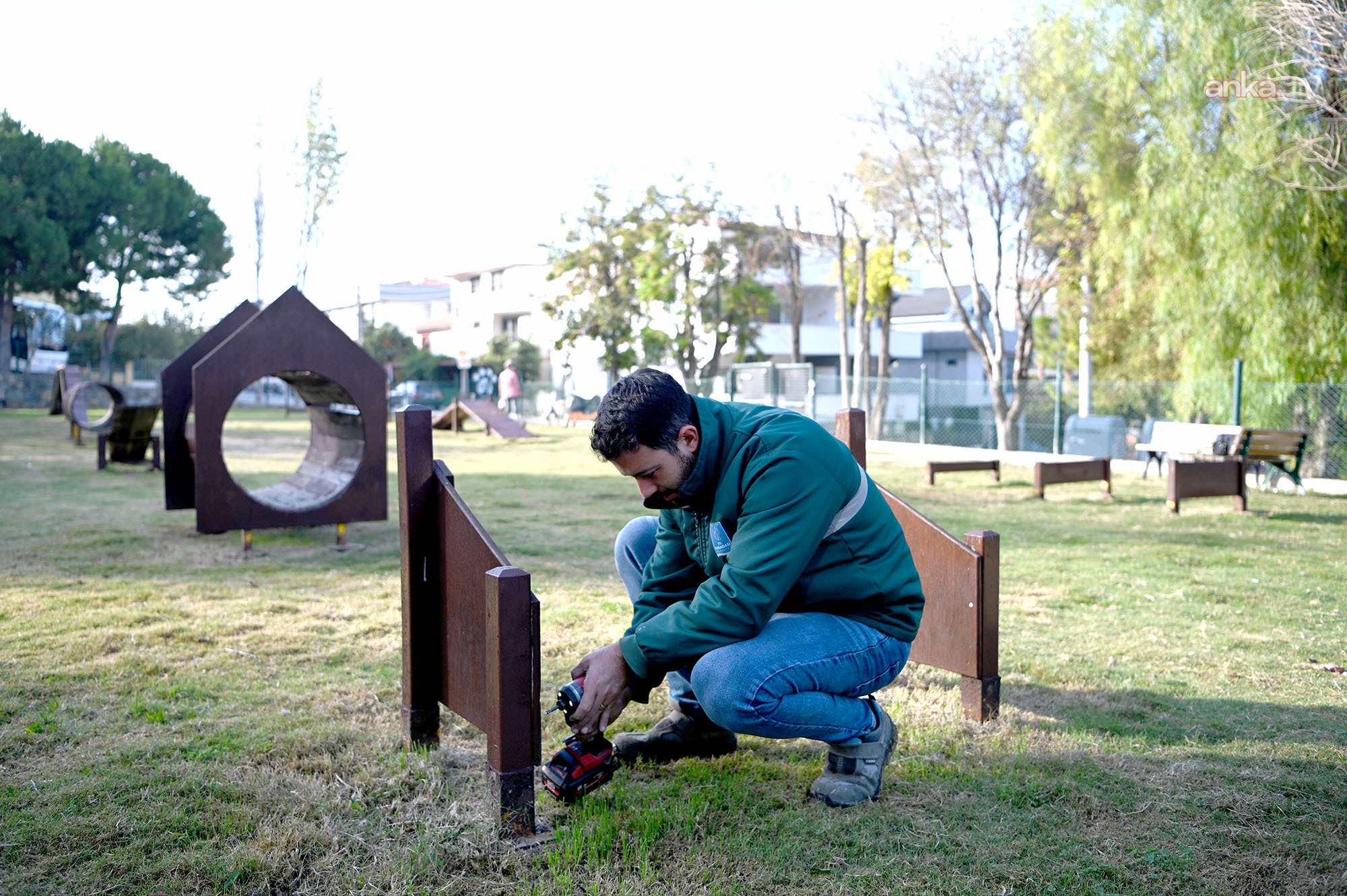 Kuşadası Belediyesi'nden "Pako Köpek Eğitim Parkı"nda bakım onarım çalışması