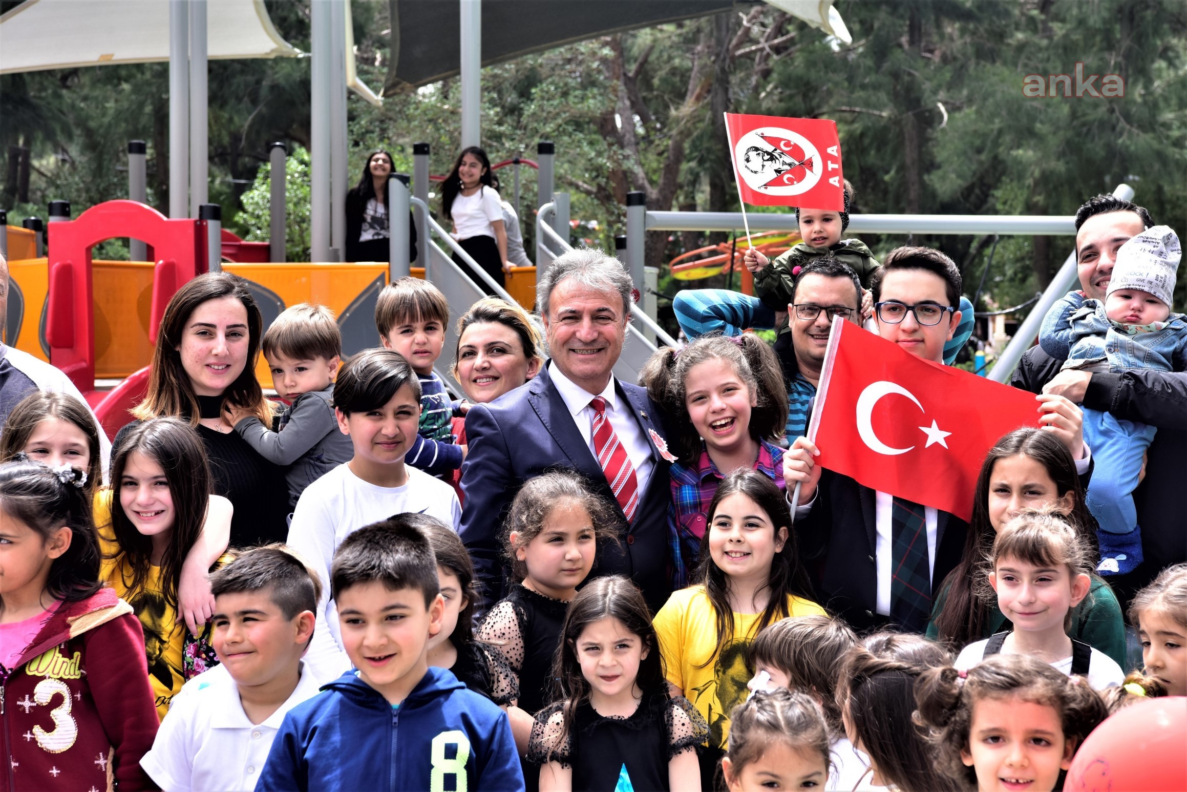 BORNOVA'DA MİNİKLERE SÖMESTR ATÖLYELERİ