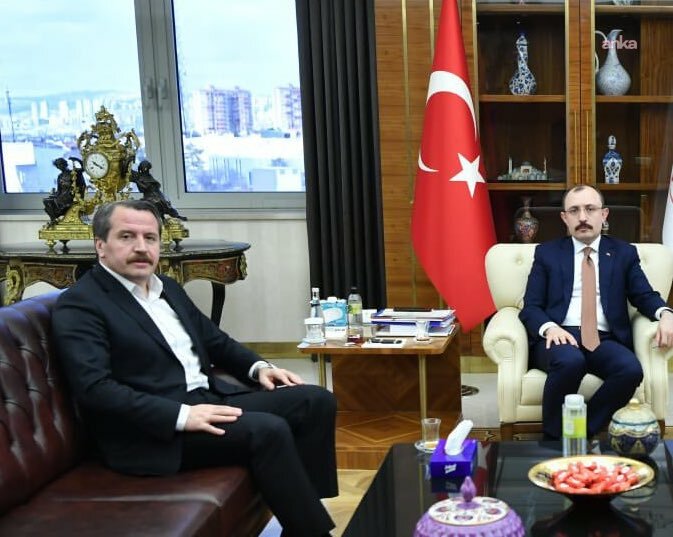 Memur-Sen Genel Başkanı Ali Yalçın, AK Parti Grup Başkanı Abdullah Güler ve Plan ve Bütçe Komisyonu Başkanı Mehmet Muş'u ziyaret etti