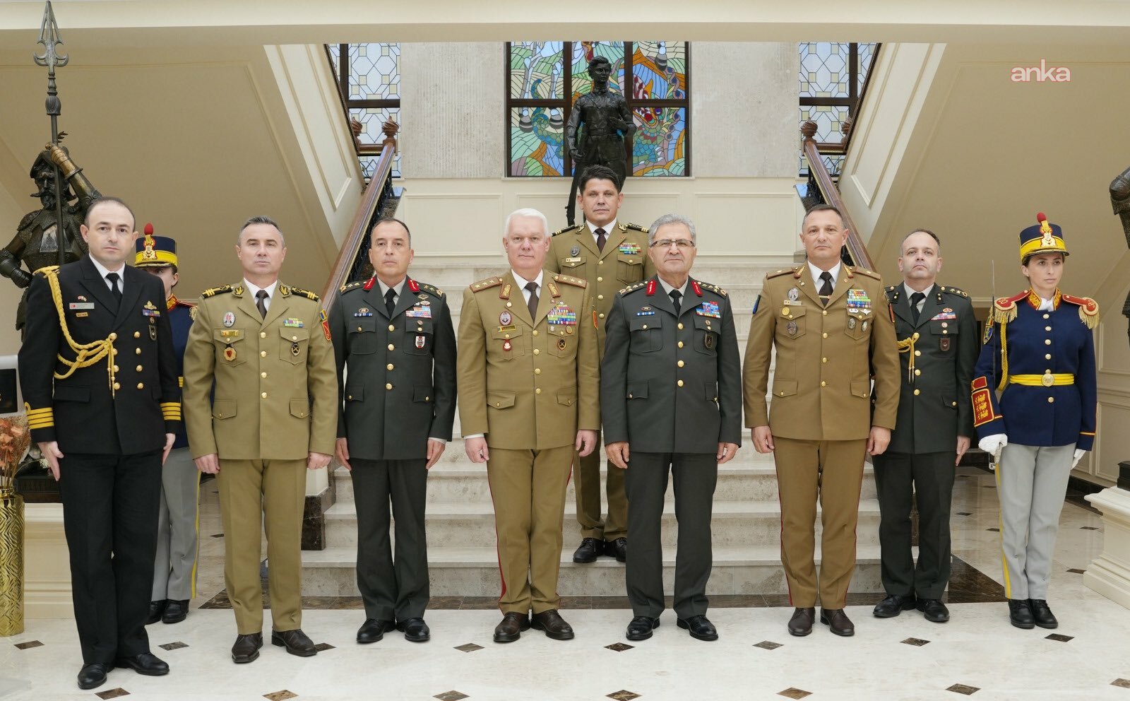 Kara Kuvvetleri Komutanı Orgeneral Tokel, Romanya Kara Kuvvetleri Komutanlığını ziyaret etti
