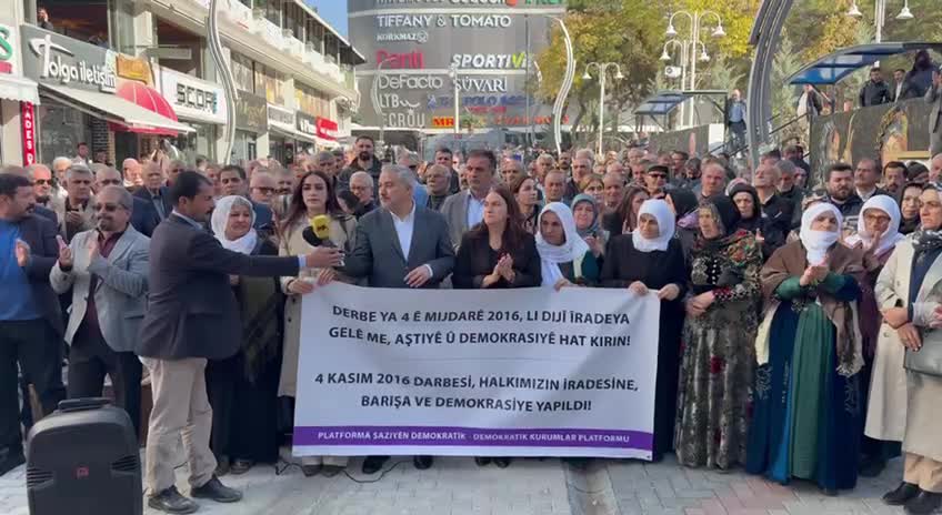 Van'da HDP'ye yönelik operasyonların 9'uncu yılı dolayısıyla eylem düzenlendi