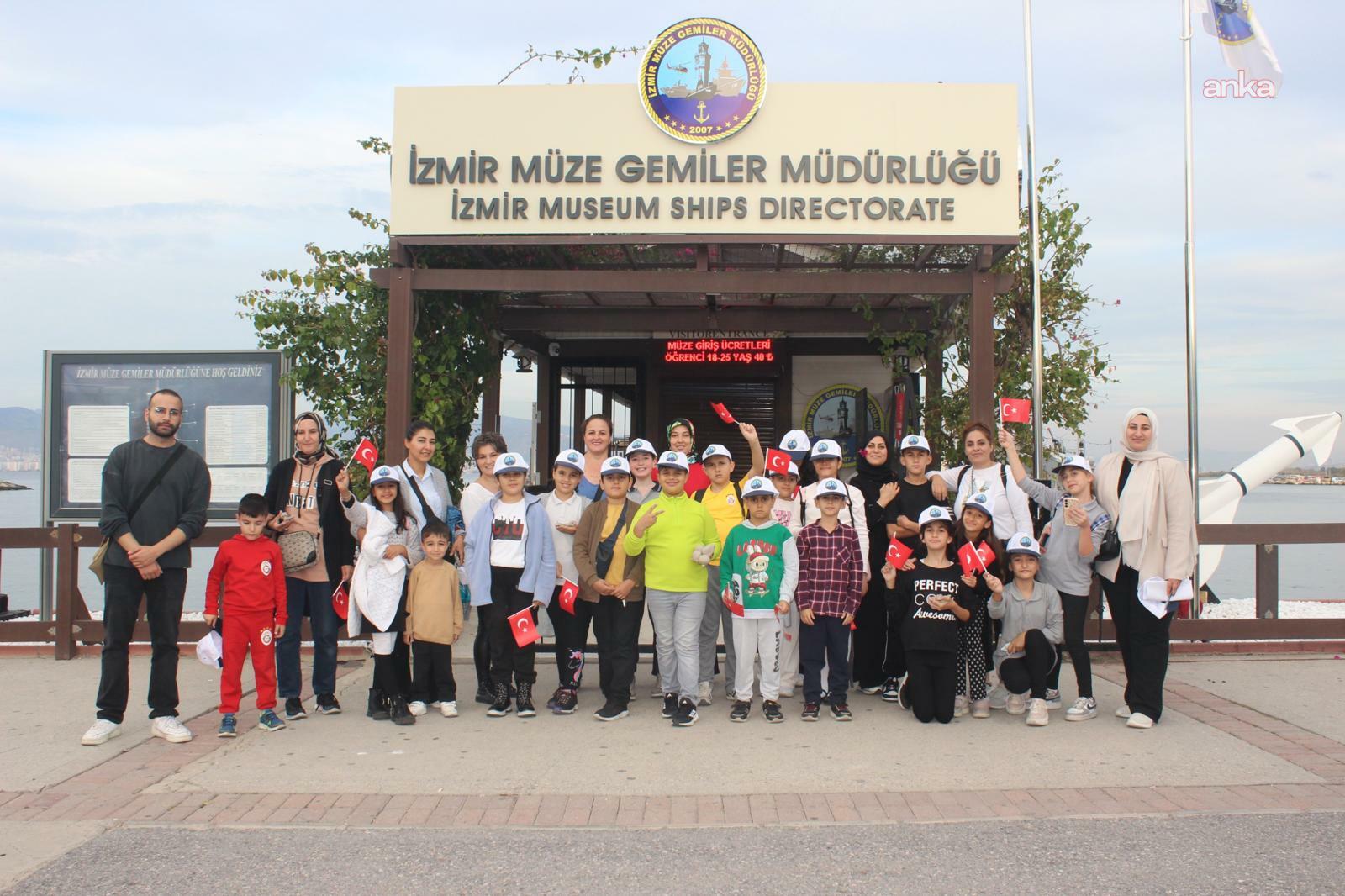 İzmir'de öğrenciler, dil becerilerini gezerek pekiştiriyor