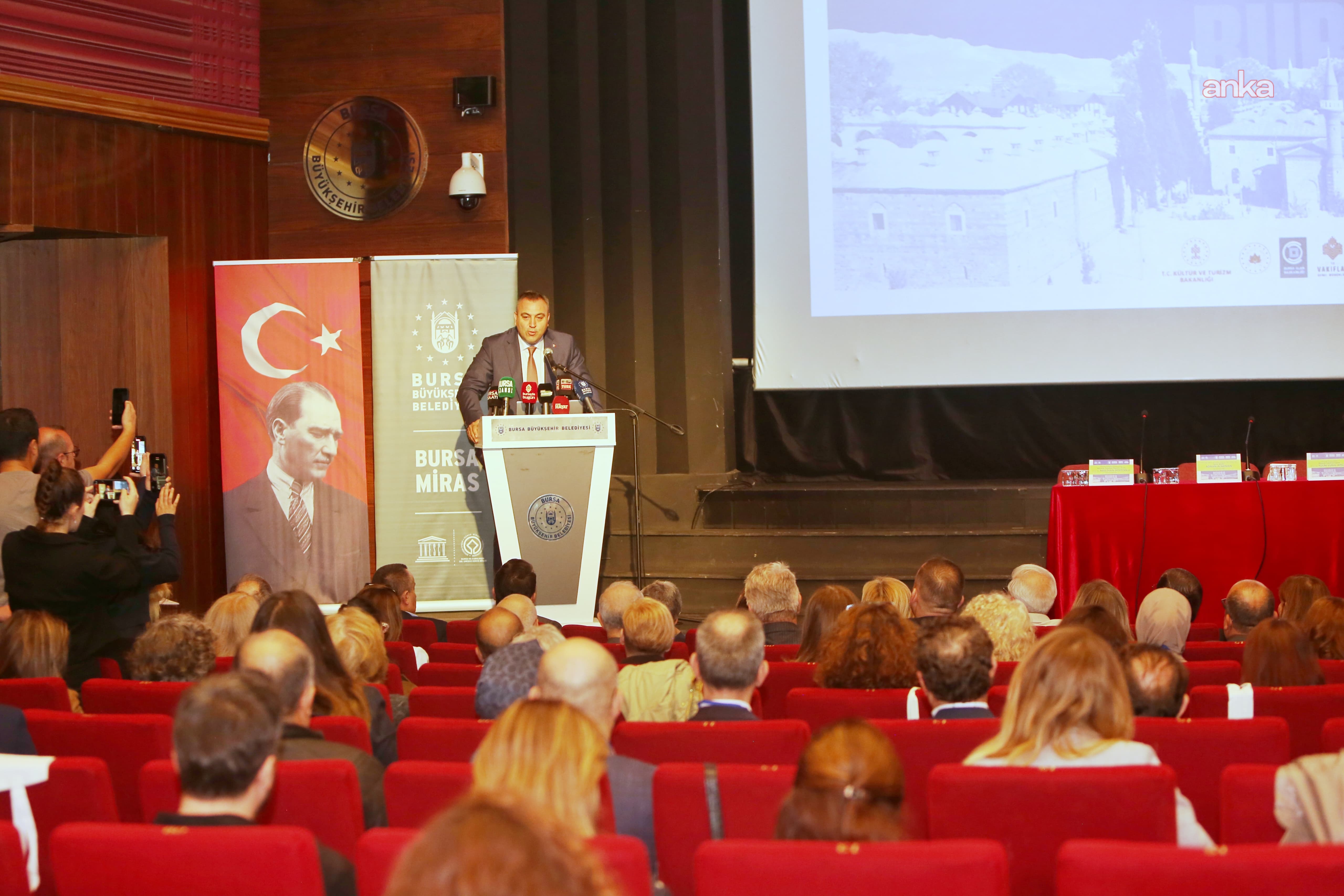 Bursa'da Tarihi Çarşı ve Hanlar Bölgesi Çalıştayı düzenlendi